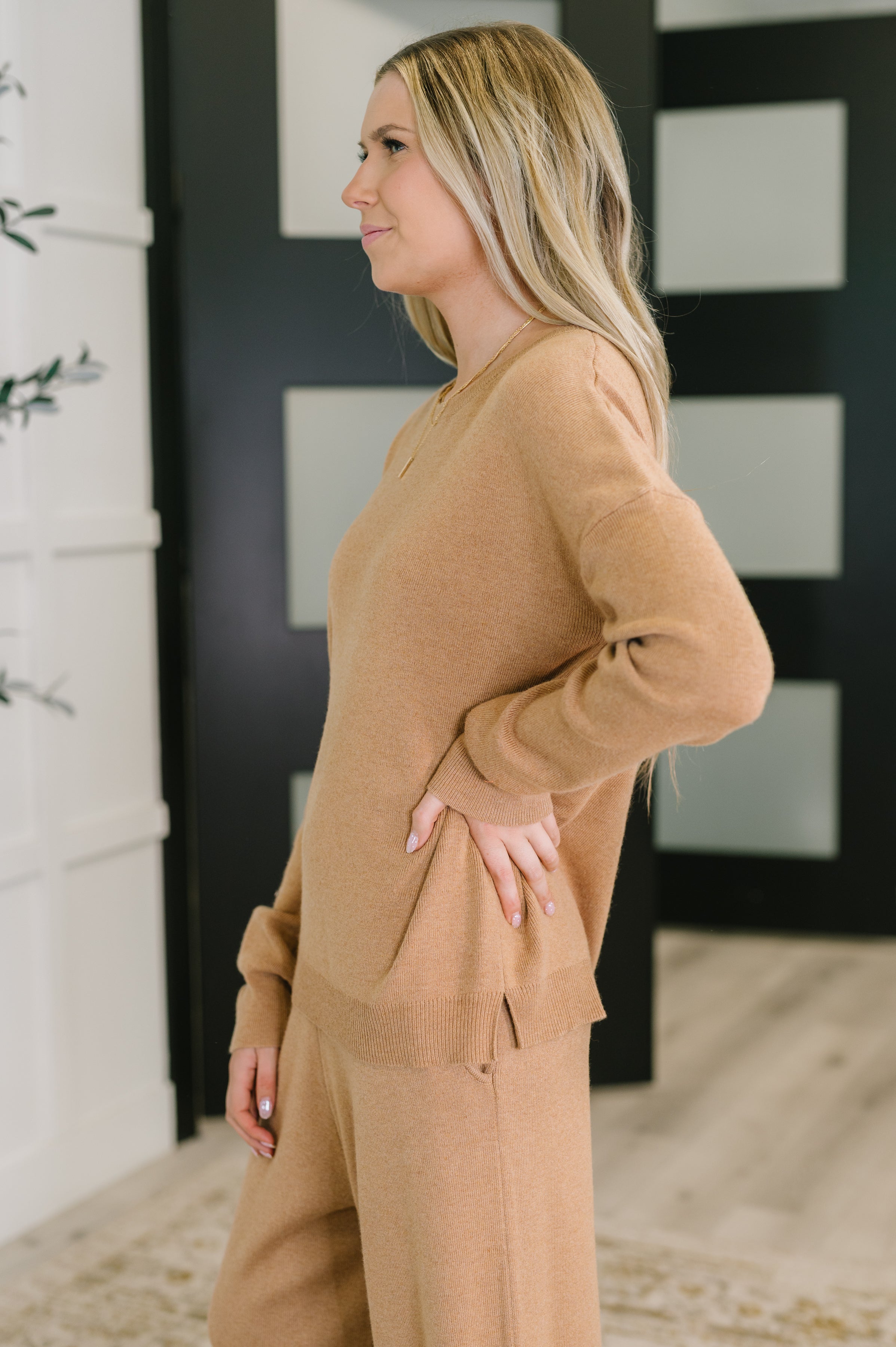 Honey Mark Clove Ribbed Oversized Sweater in Camel Womens