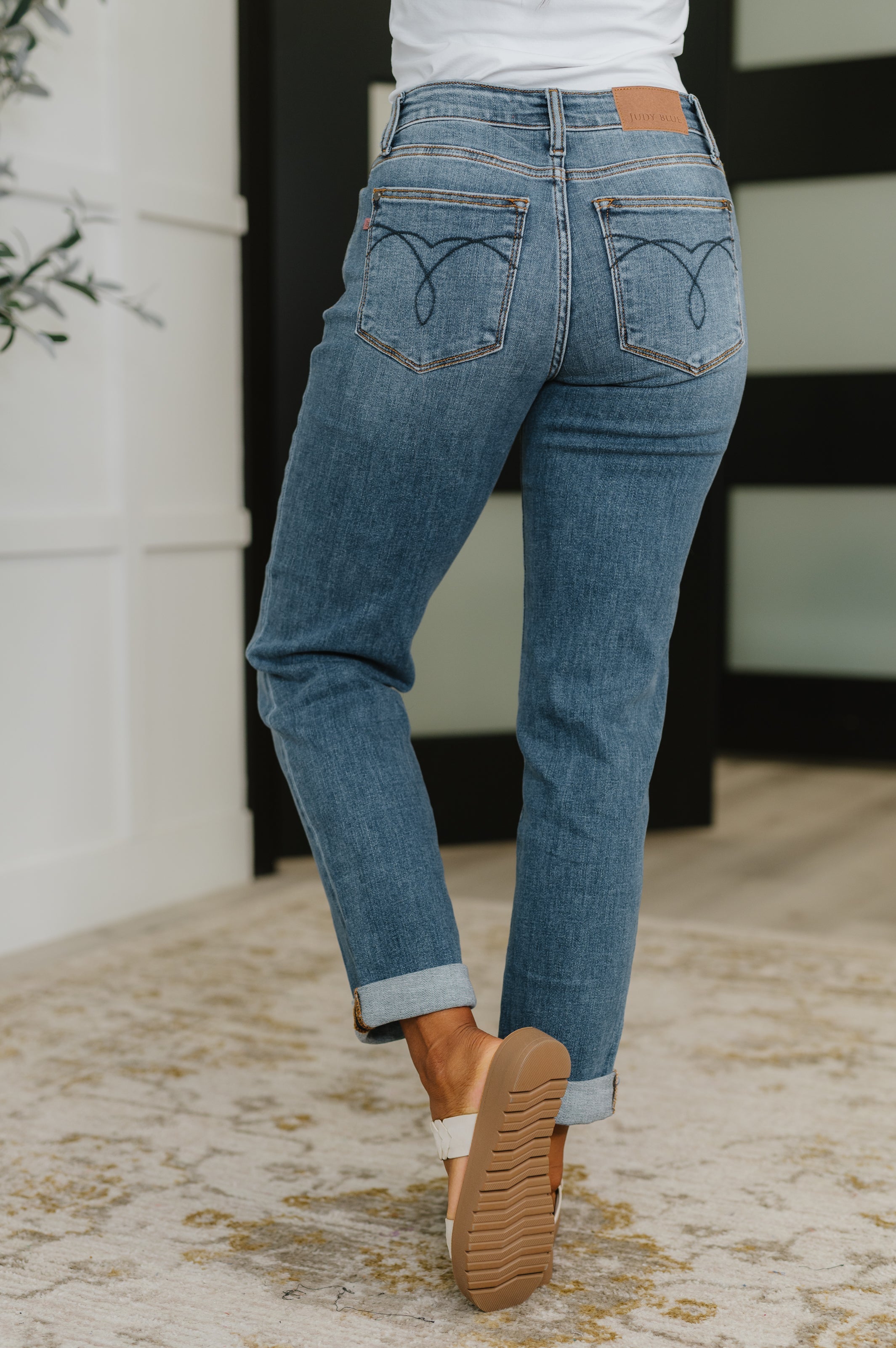 Colette Mid Rise Boyfriend Classic Cuffed Womens