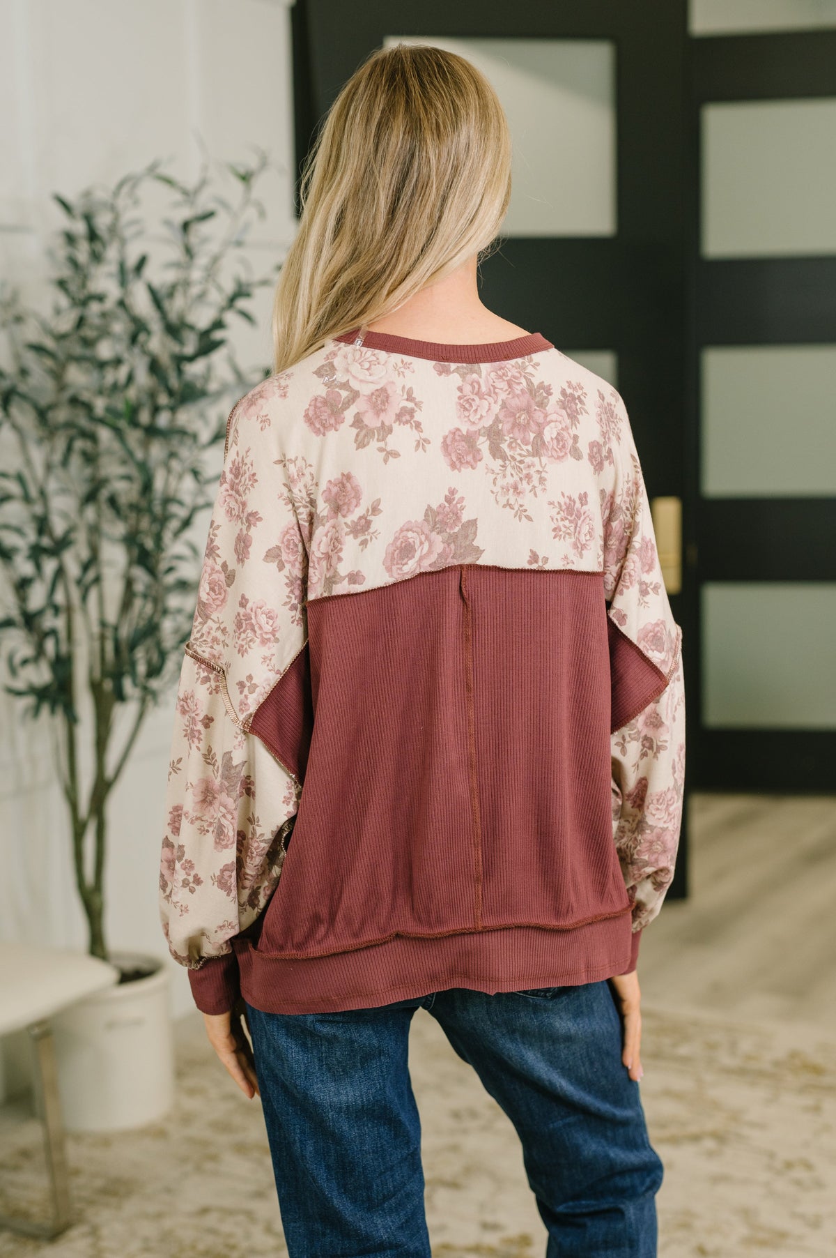 Haptics Come Out to Play Contrast Casual Pullover Womens