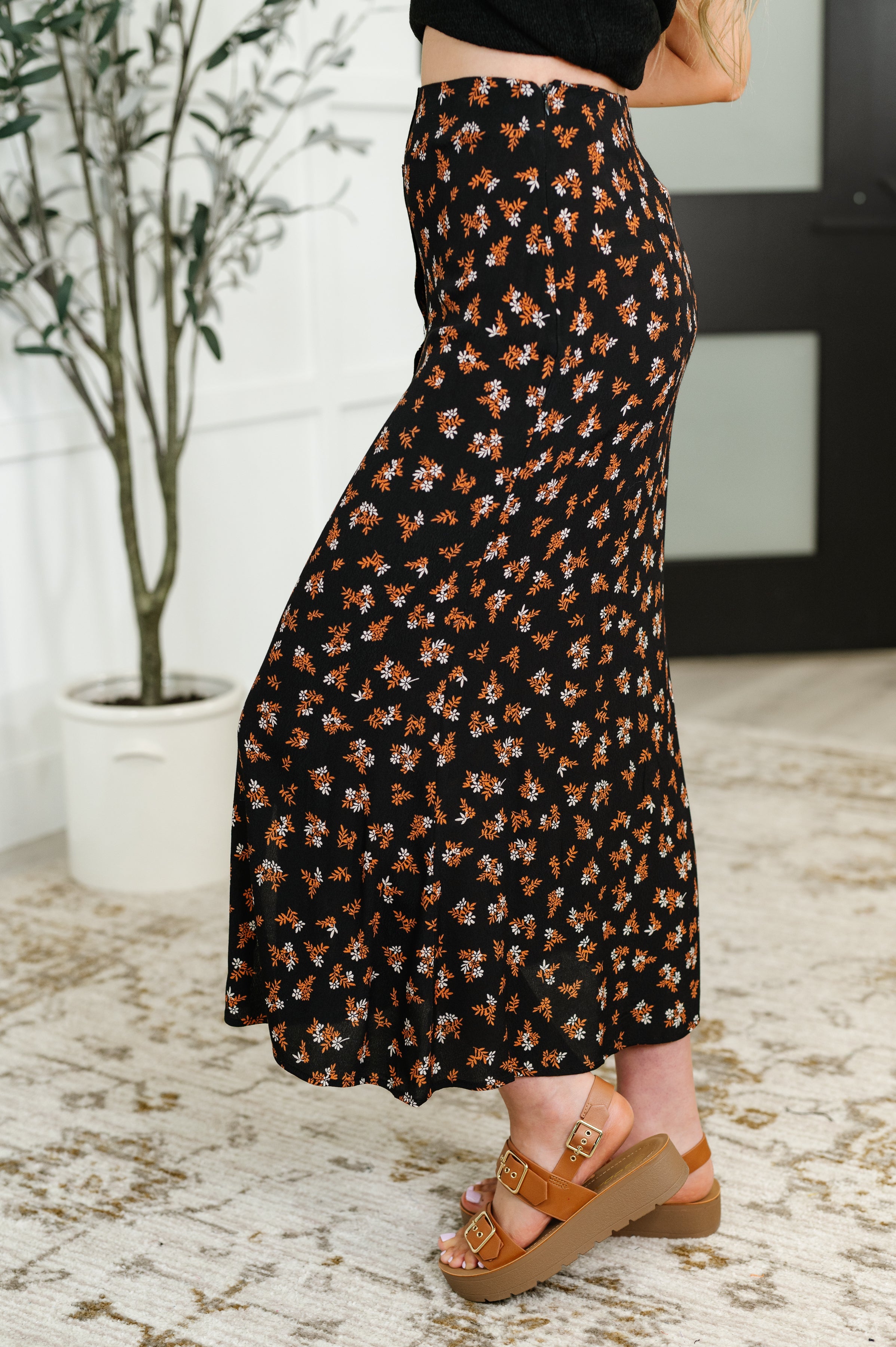 Blu Pepper Crisp Kiss Midi Skirt in Rust, White and Black Womens