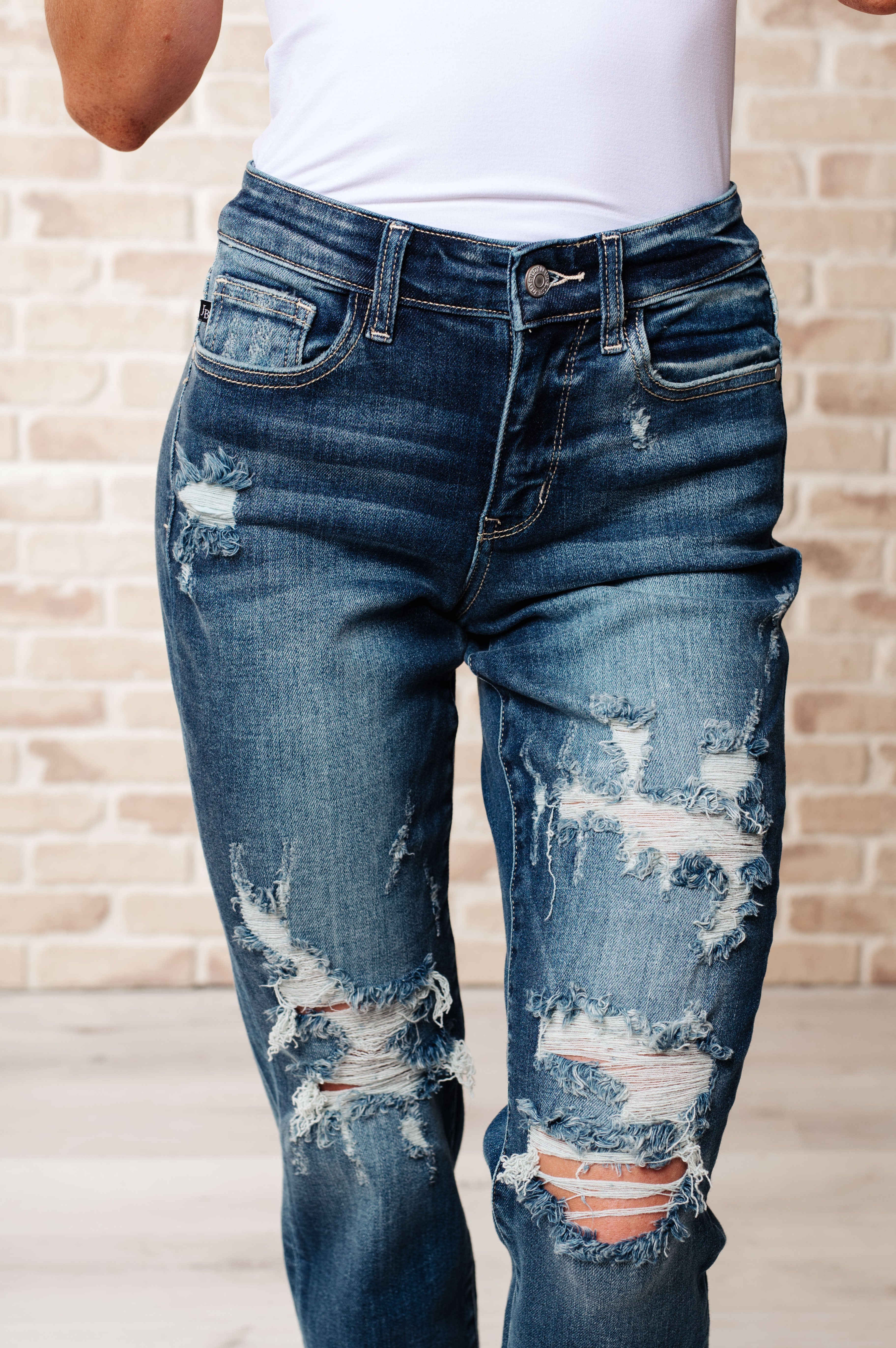 Judy Blue Danny Mid Rise Cuffed Destroy Boyfriend Jeans
