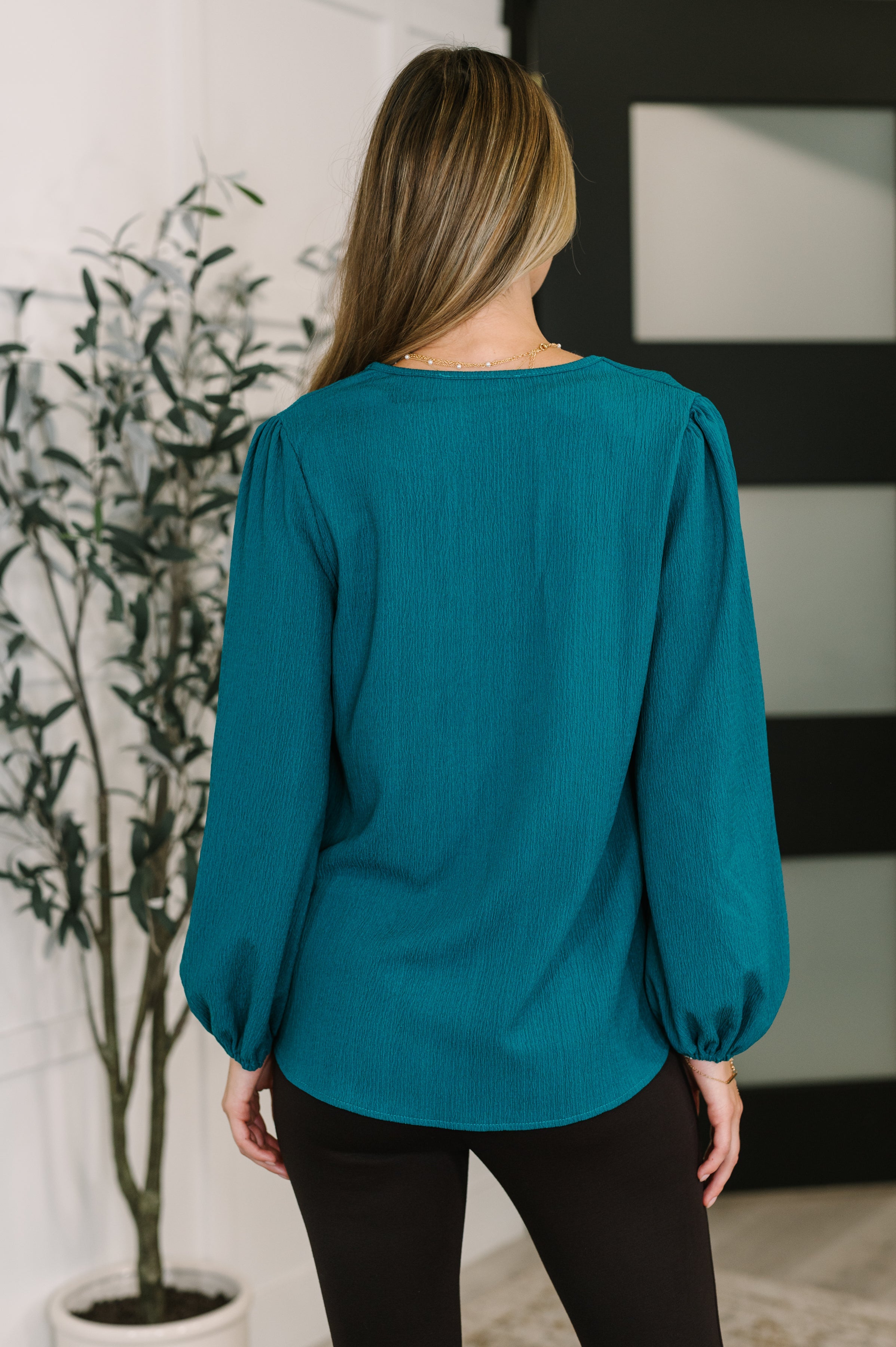 Haptics Desk to Dinner V-Neck Balloon Sleeve Blouse Womens