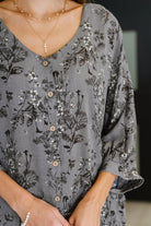 One Eleven North Falling in Deep Crinkle Woven Blouse Dune Grey Womens
