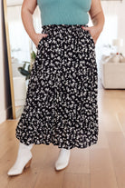 White Birch Fielding Flowers Floral Skirt Bottoms