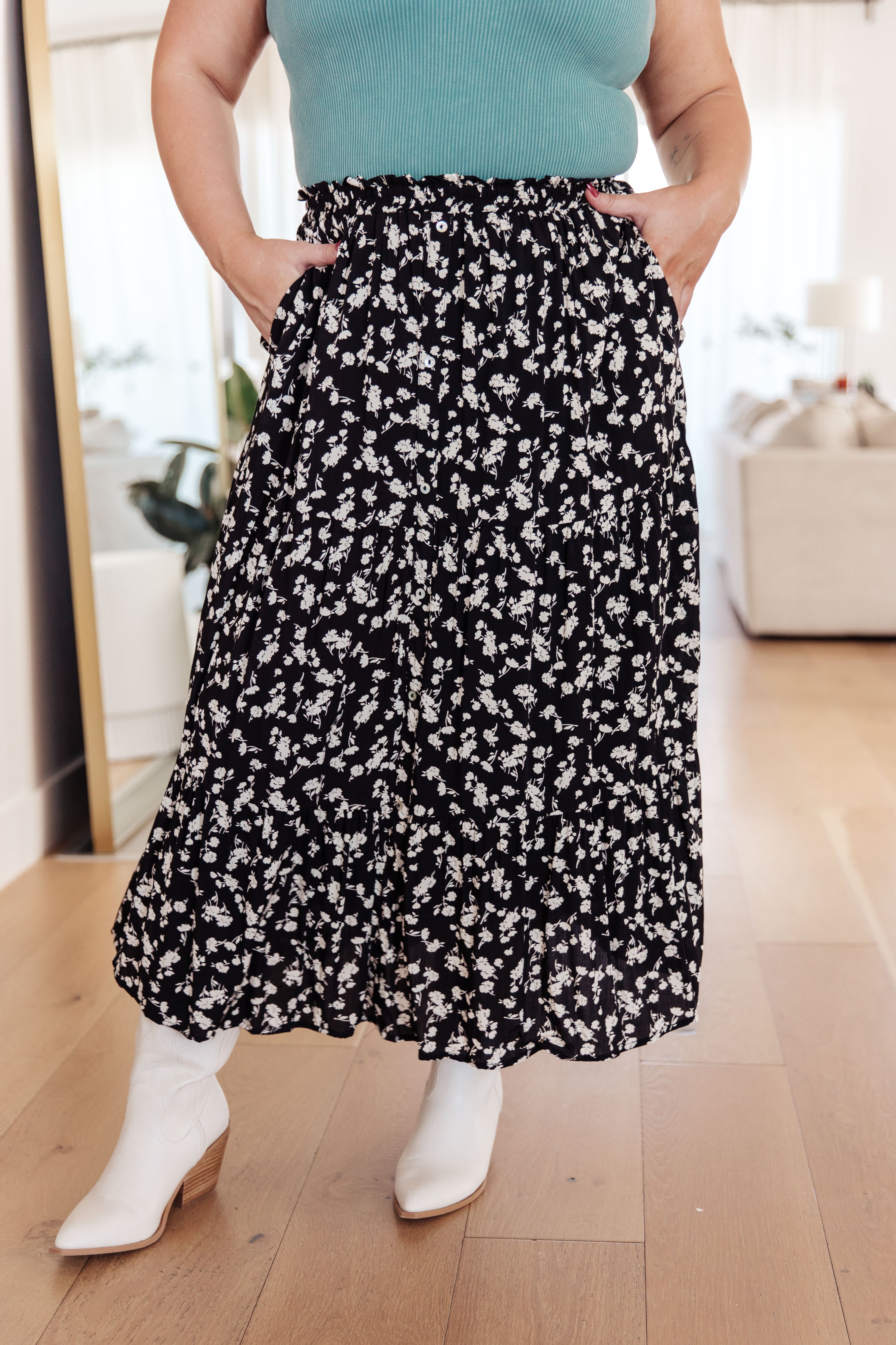 White Birch Fielding Flowers Floral Skirt Bottoms