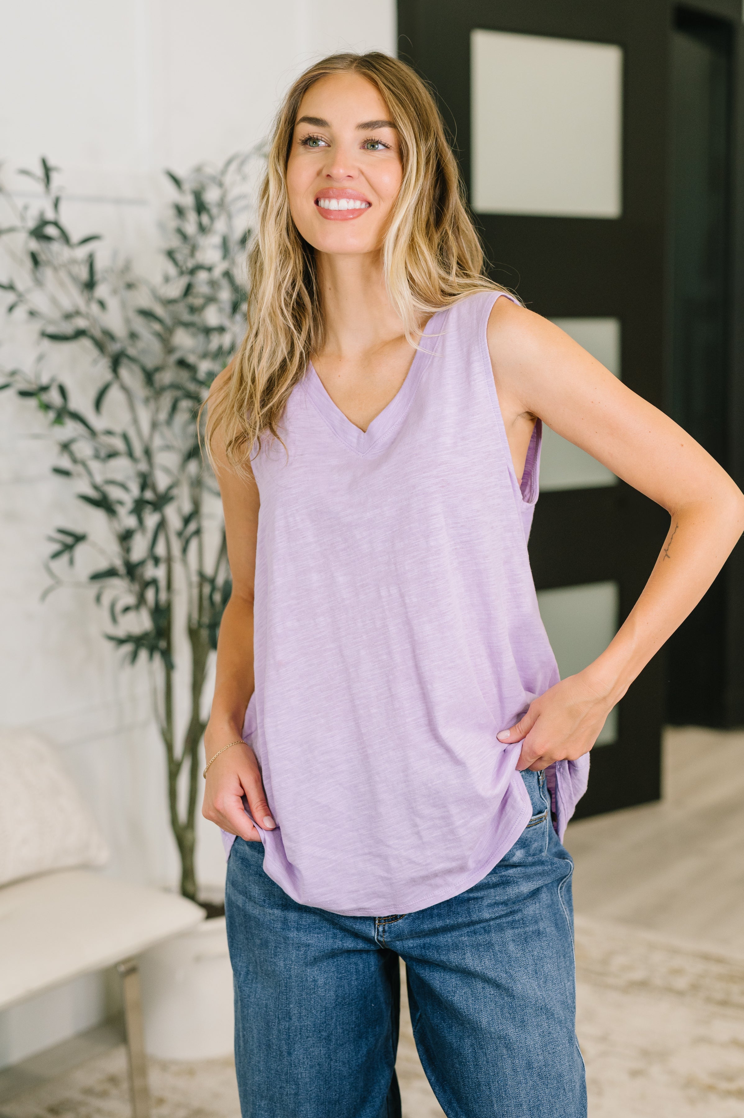 Getting Good V-Neck Tank in Lilac Womens