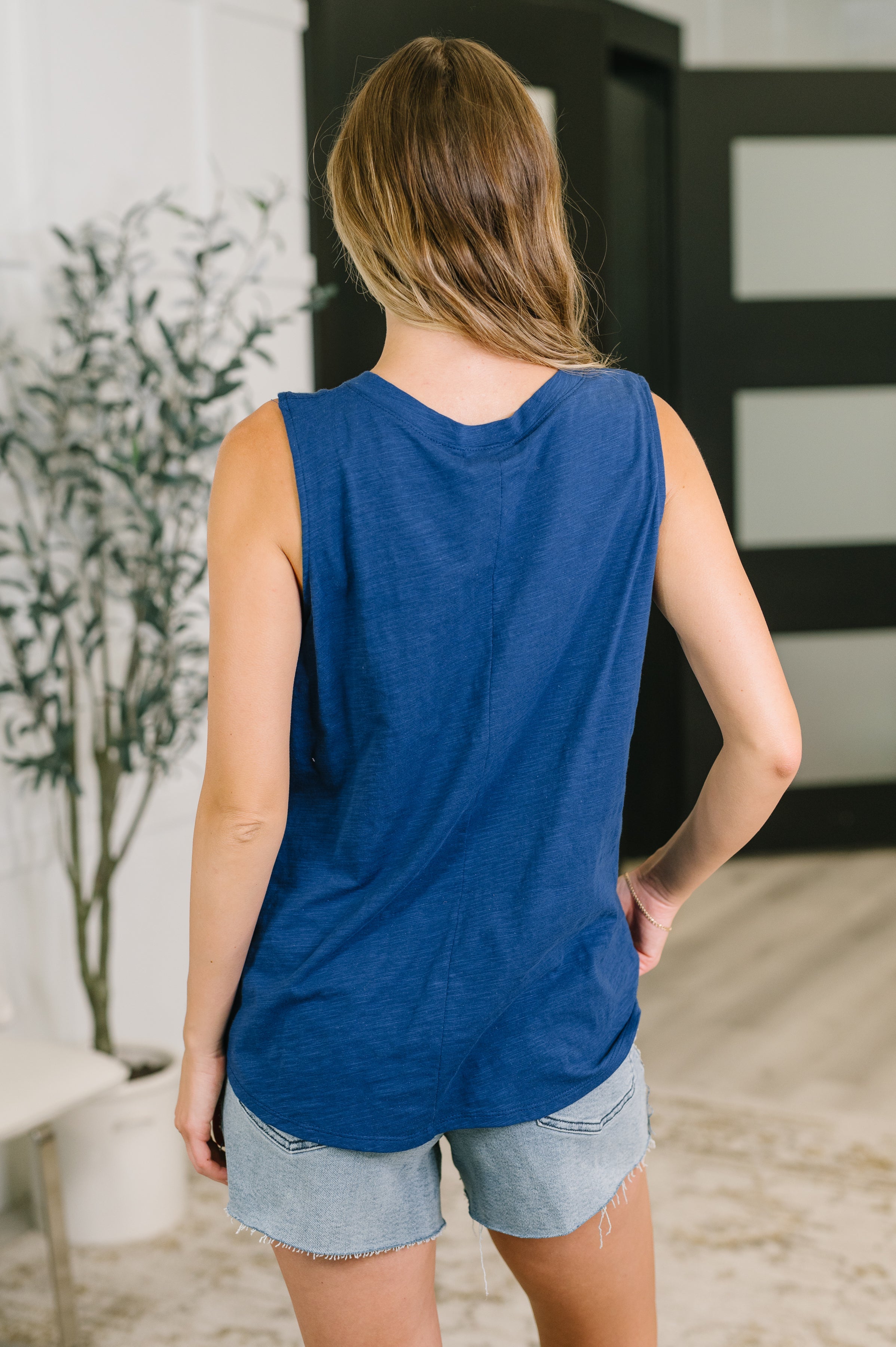 Getting Good V-Neck Tank in Navy Womens