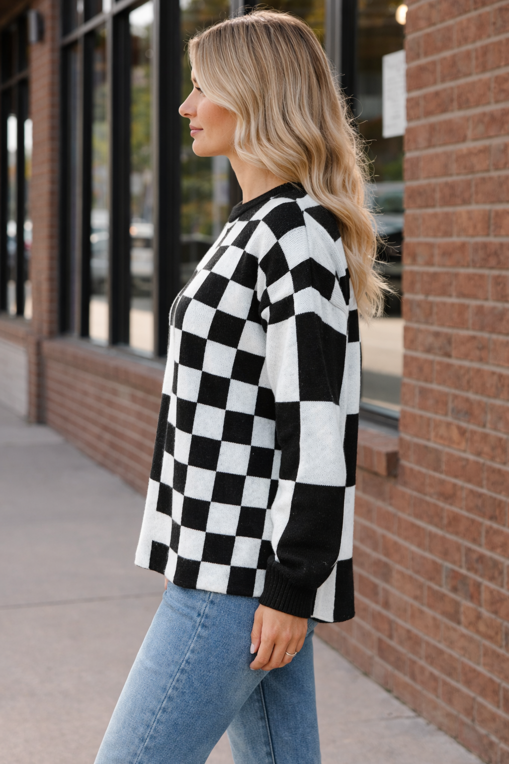 Haptics Black and White Checkerboard Color Block Oversized Sweater