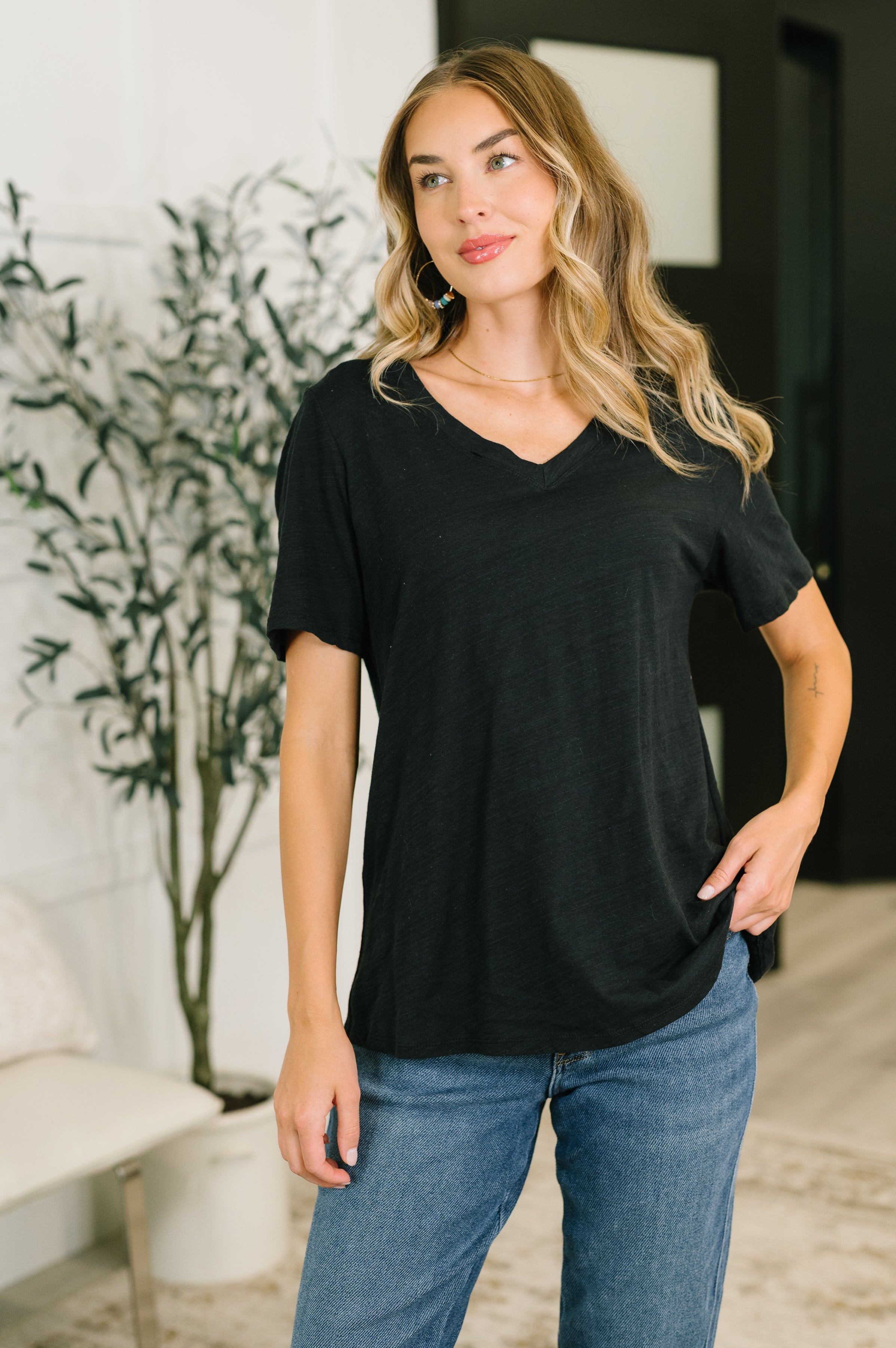 Dear Scarlett I Don't Have to Choose V-Neck Tee in Black Womens
