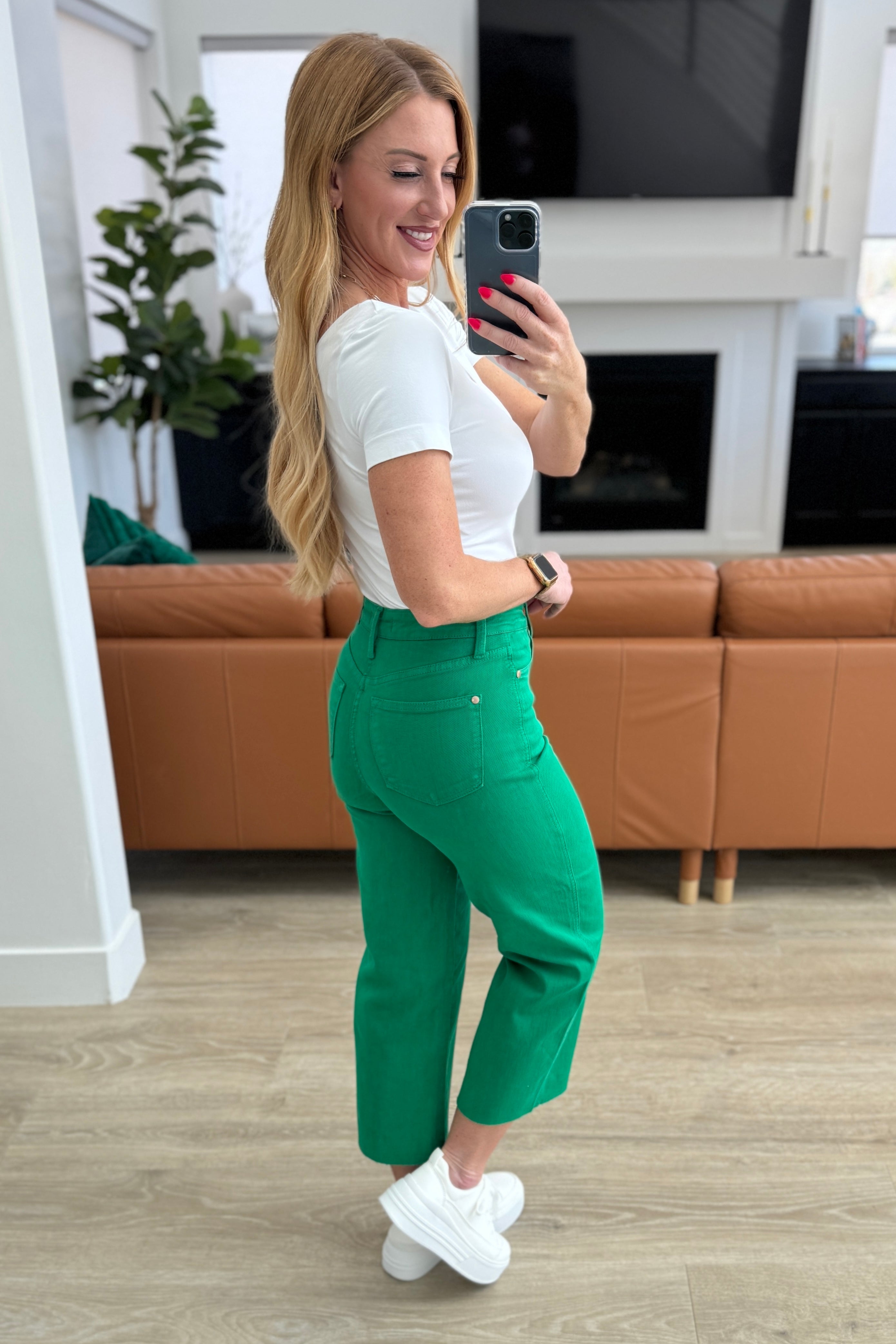 Judy Blue Lisa High Rise Control Top Wide Leg Crop Jeans in Kelly Green Ave Shops