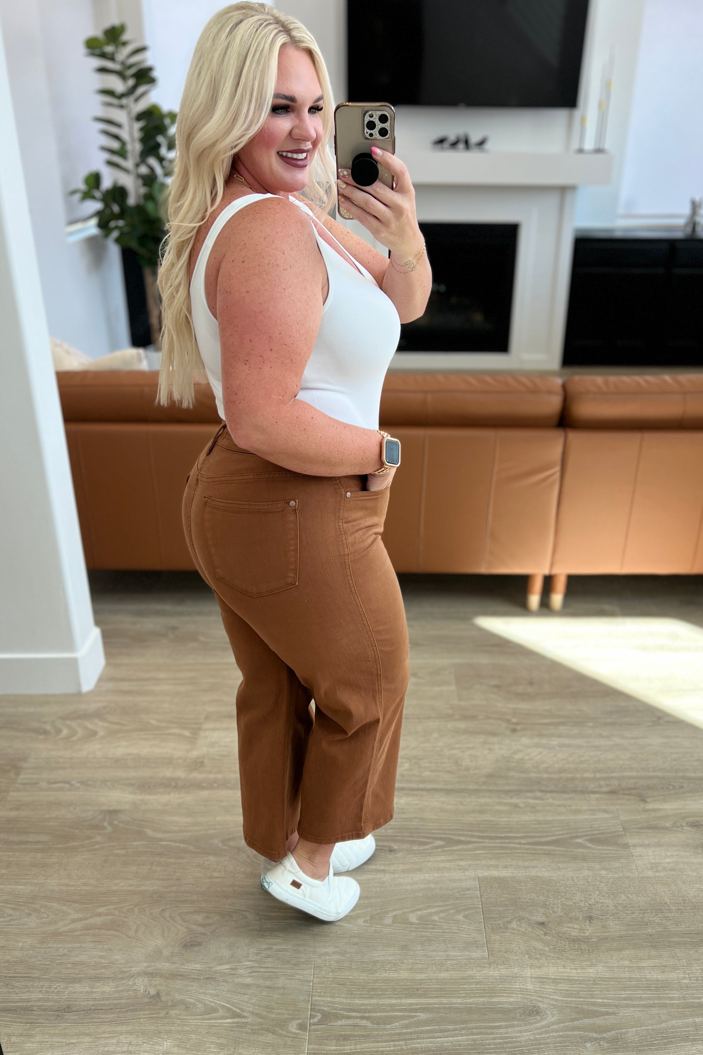 Judy Blue Briar High Rise Control Top Wide Leg Crop Jeans in Camel Denim