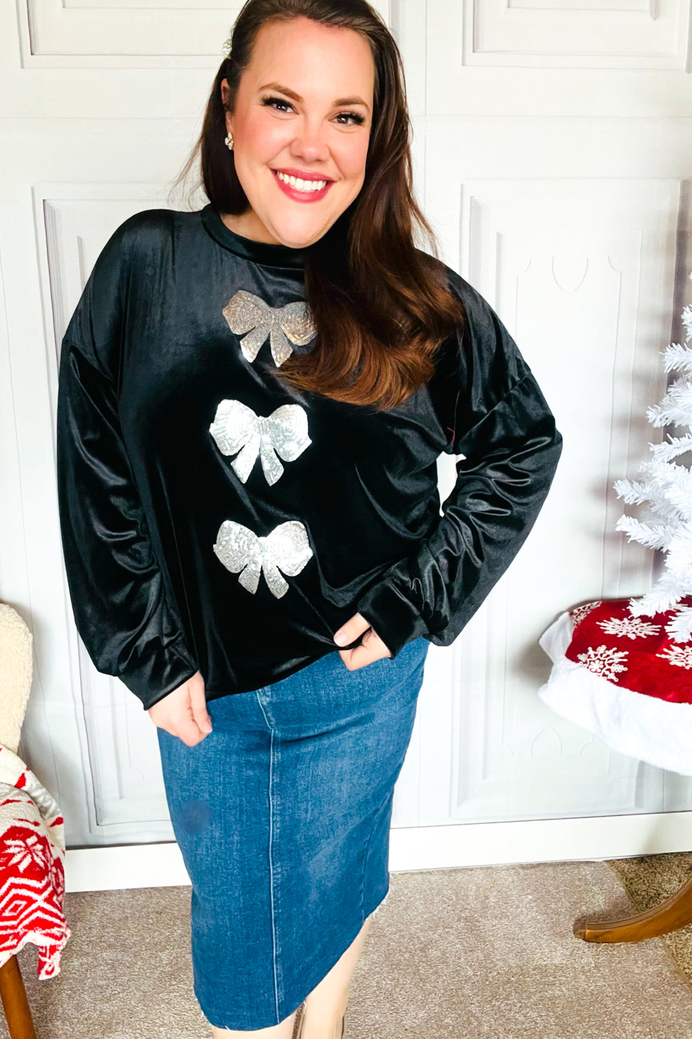 Haptics Holiday Silver Sequin Bow Velvet Pullover Top Haptics