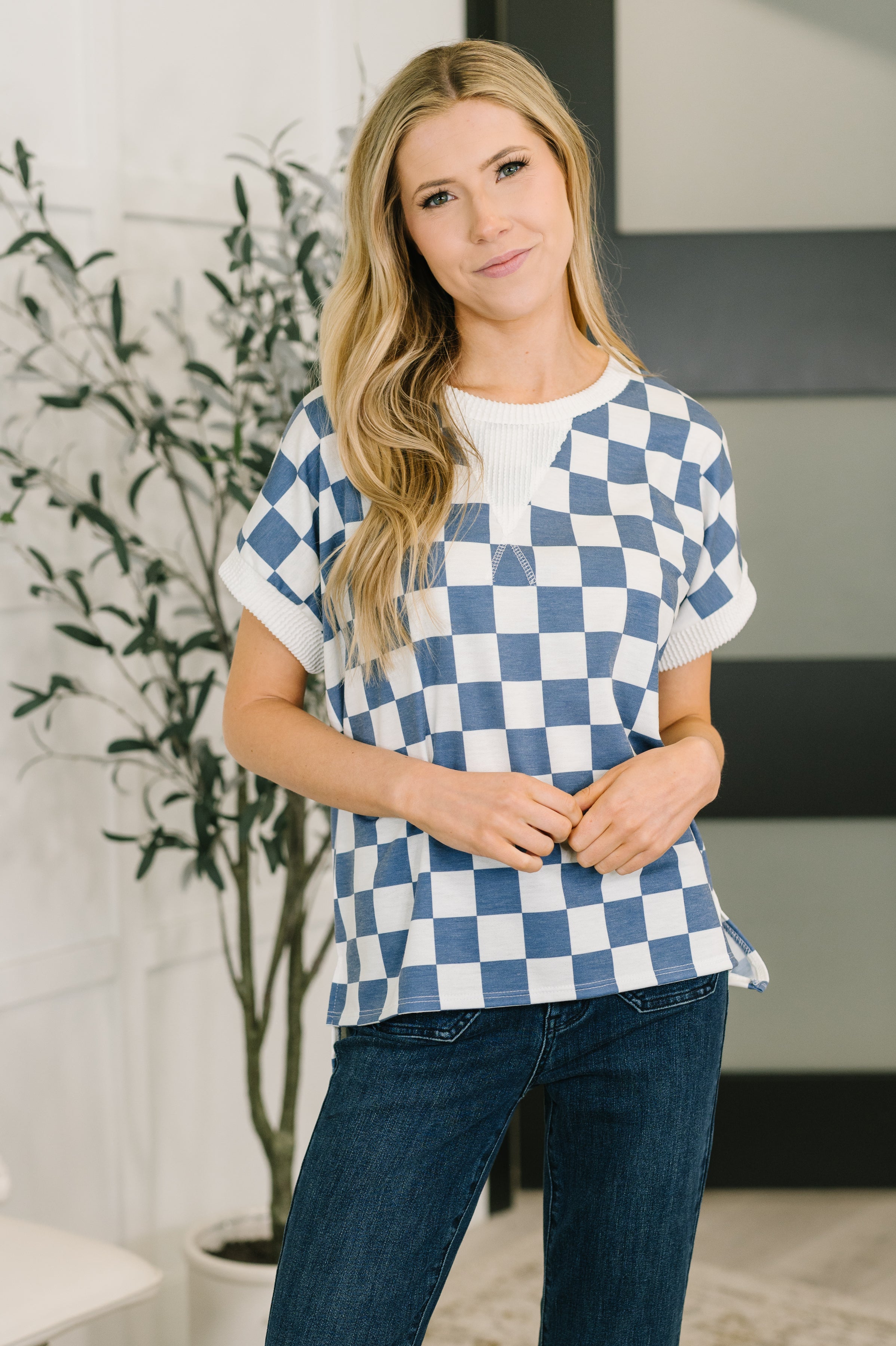 7th Ray I've Been Everywhere Crew Neck Checkered Top in Blue Womens