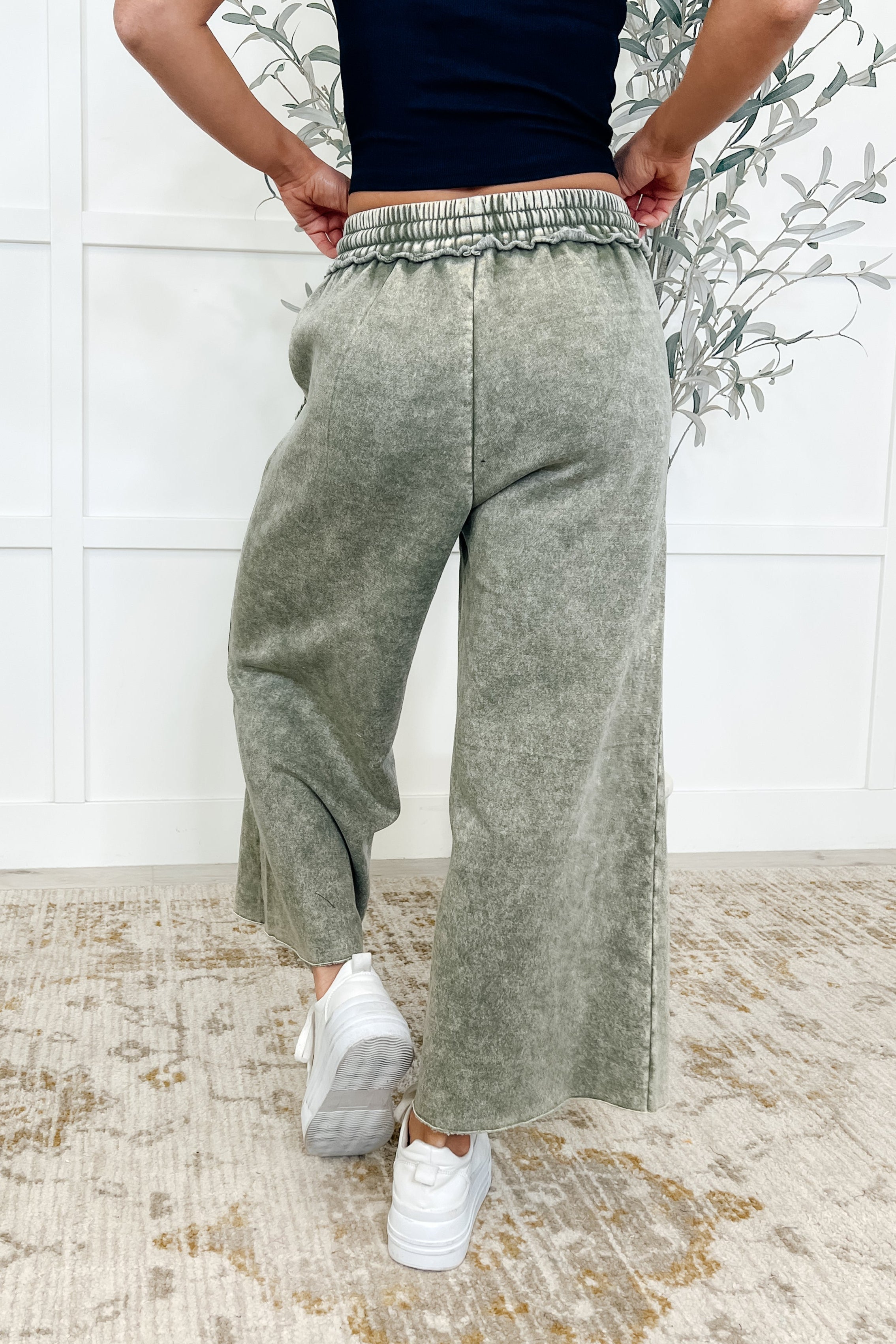 Zenana In or Out Wide Leg Cropped Pants Lt Olive Womens