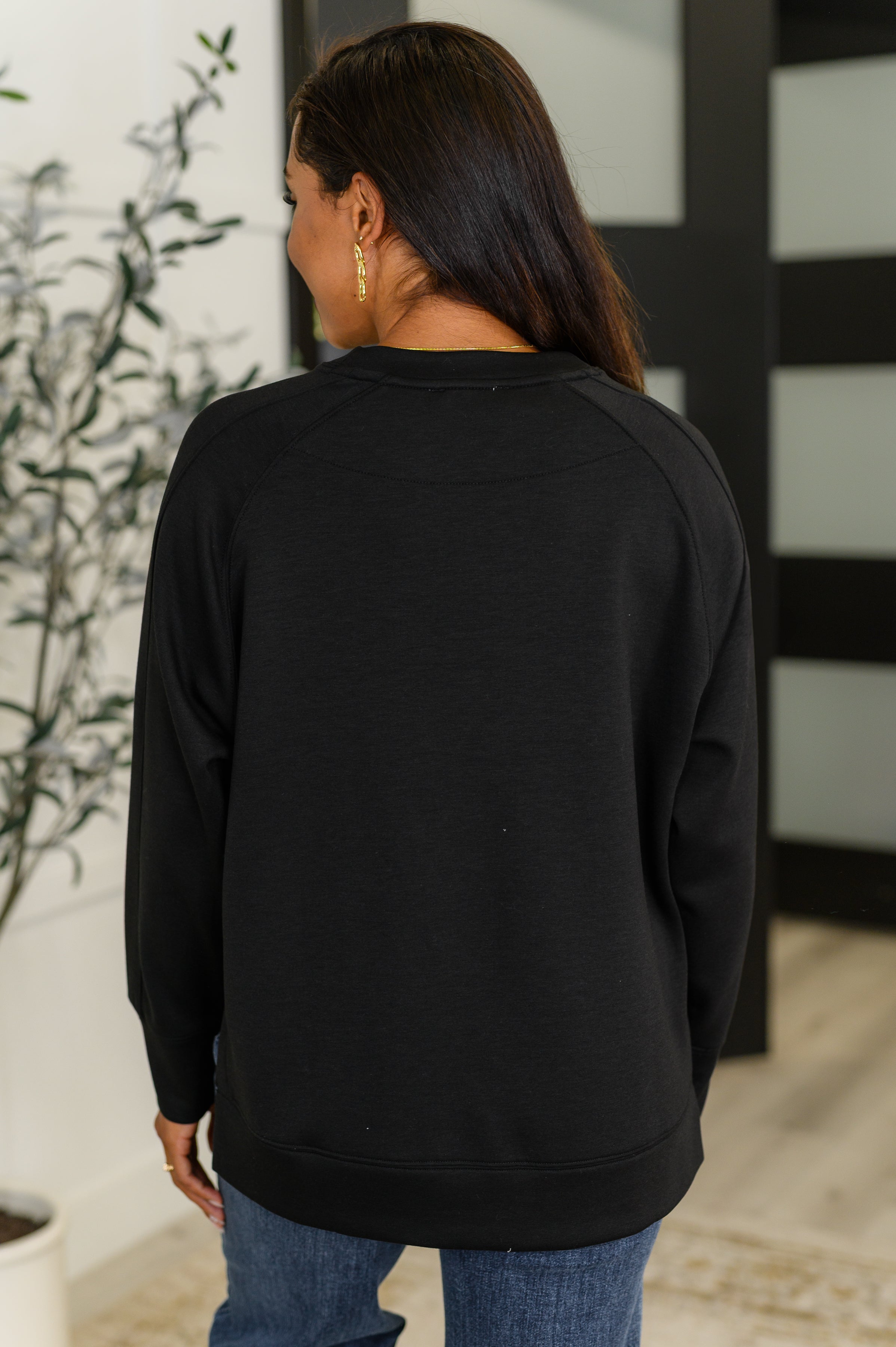 Zenana It's The Little Things Relaxed Scuba Pullover in Black Womens