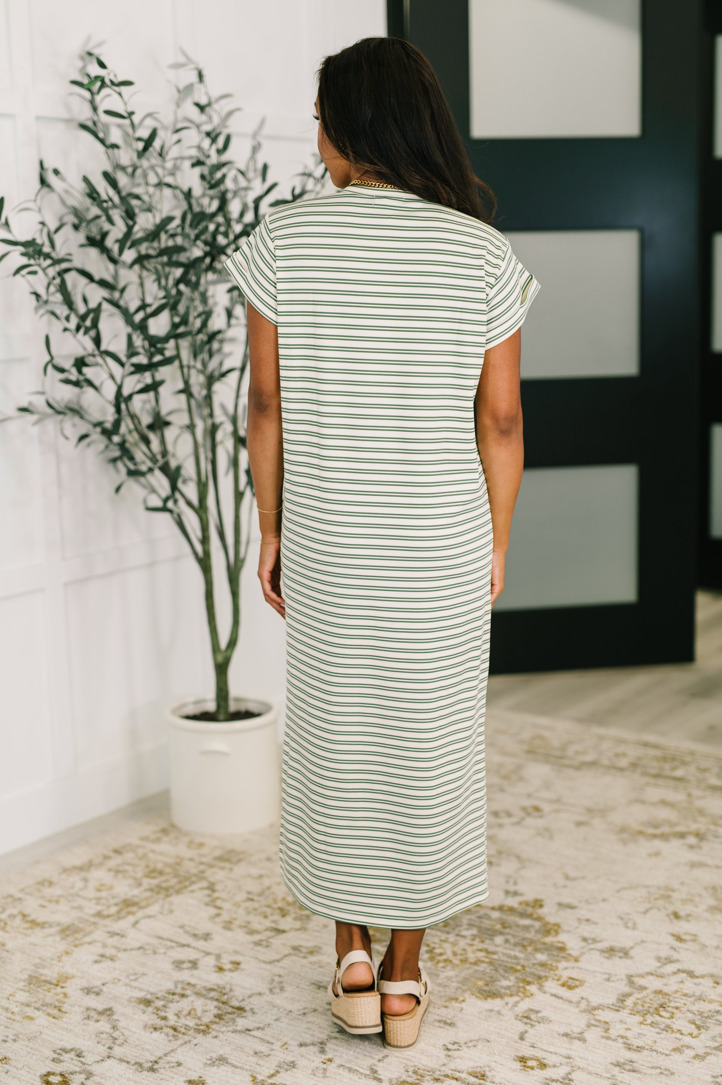 Polagram Keep Me Comfy Casual Maxi Dress in Green Womens