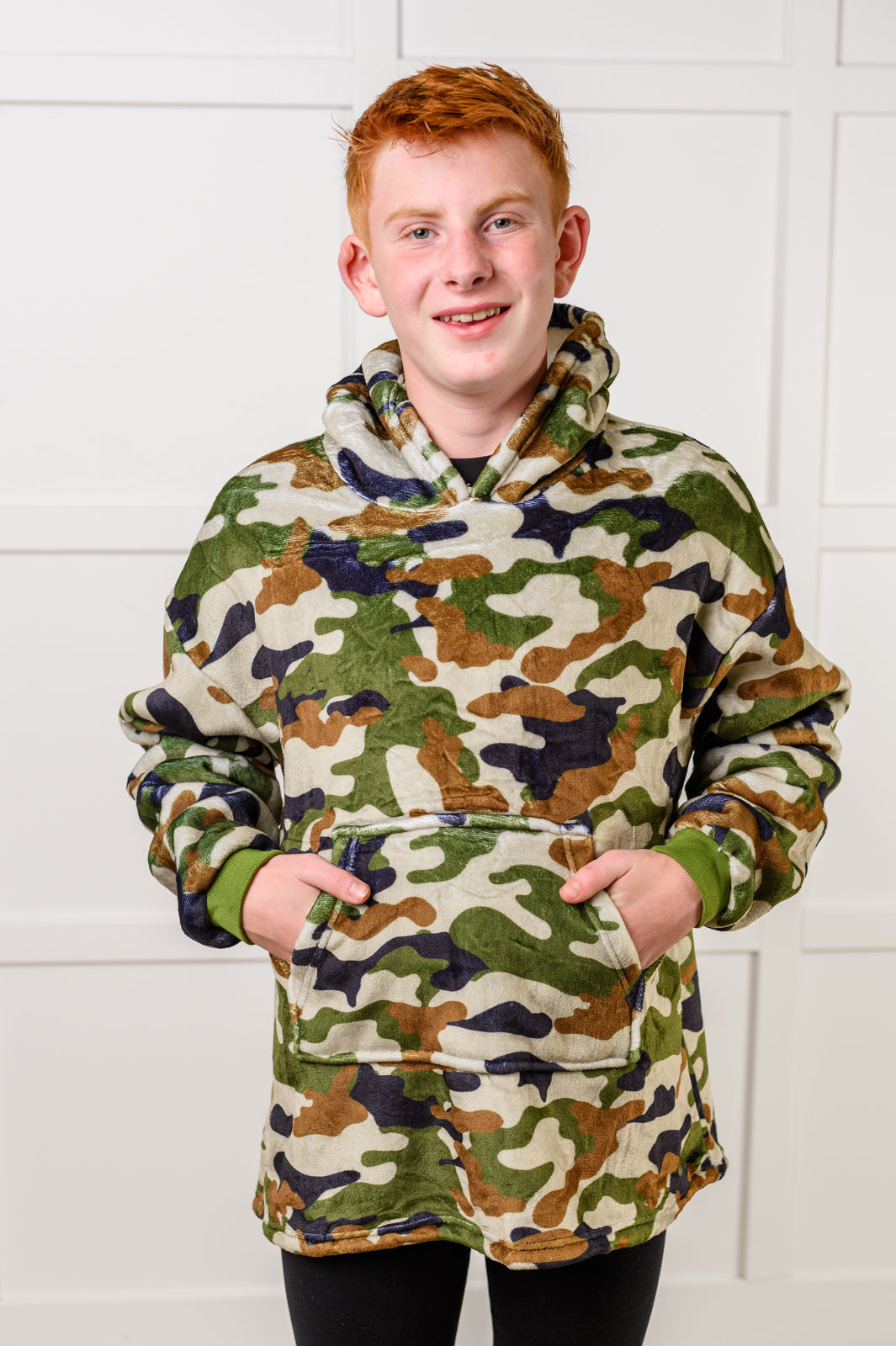 Kids Oversized Hoodie Blanket in Camo OS Sweatshirts & Hoodies