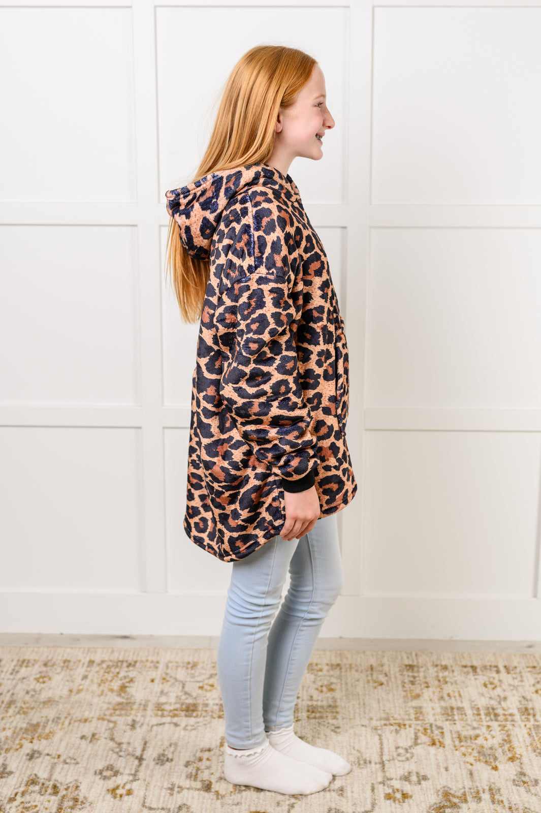 Kids Oversized Hoodie Blanket in Leopard Sweatshirts & Hoodies