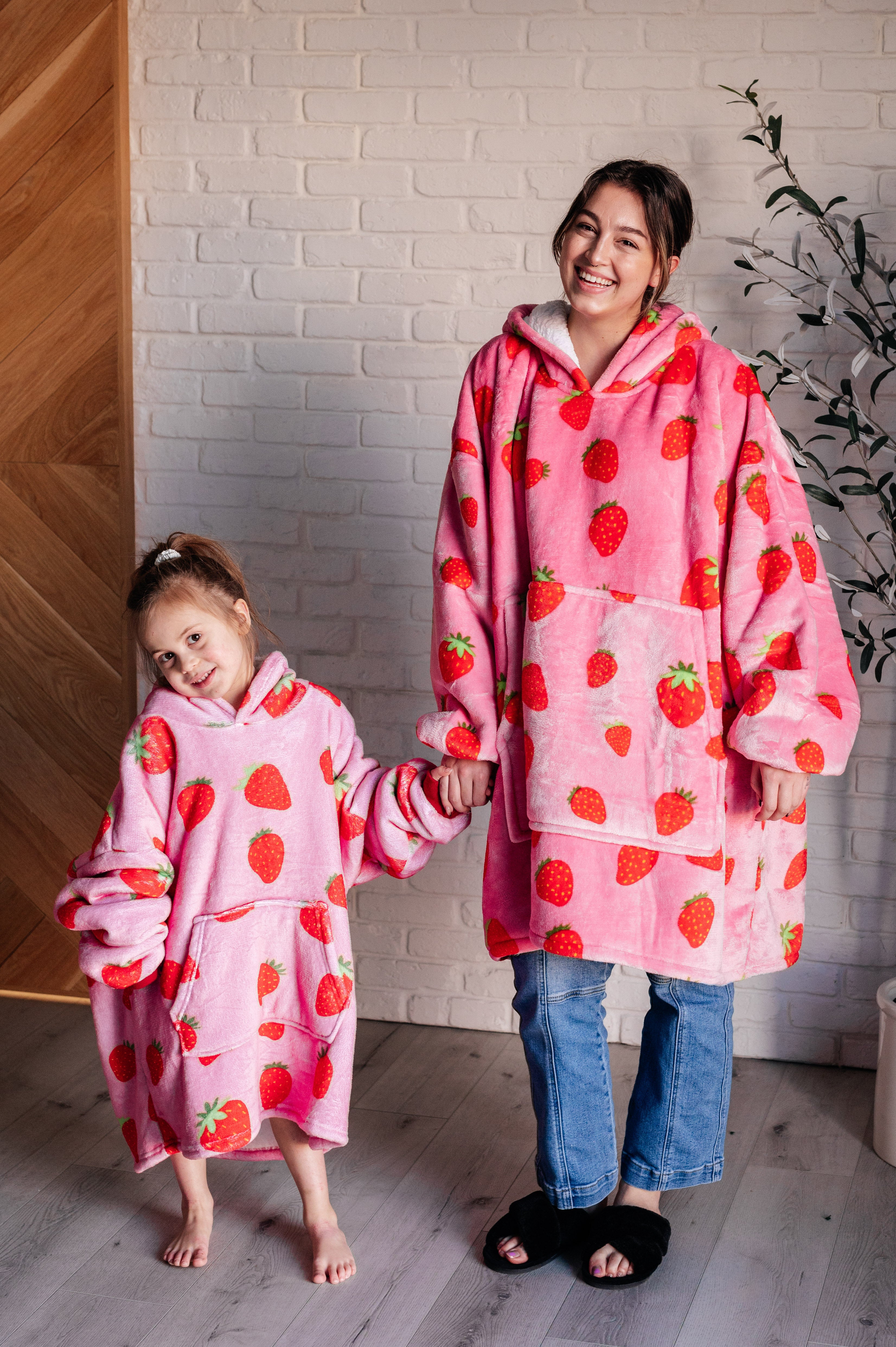 Oversized Blanket Hoodie in Strawberry Sweatshirts & Hoodies