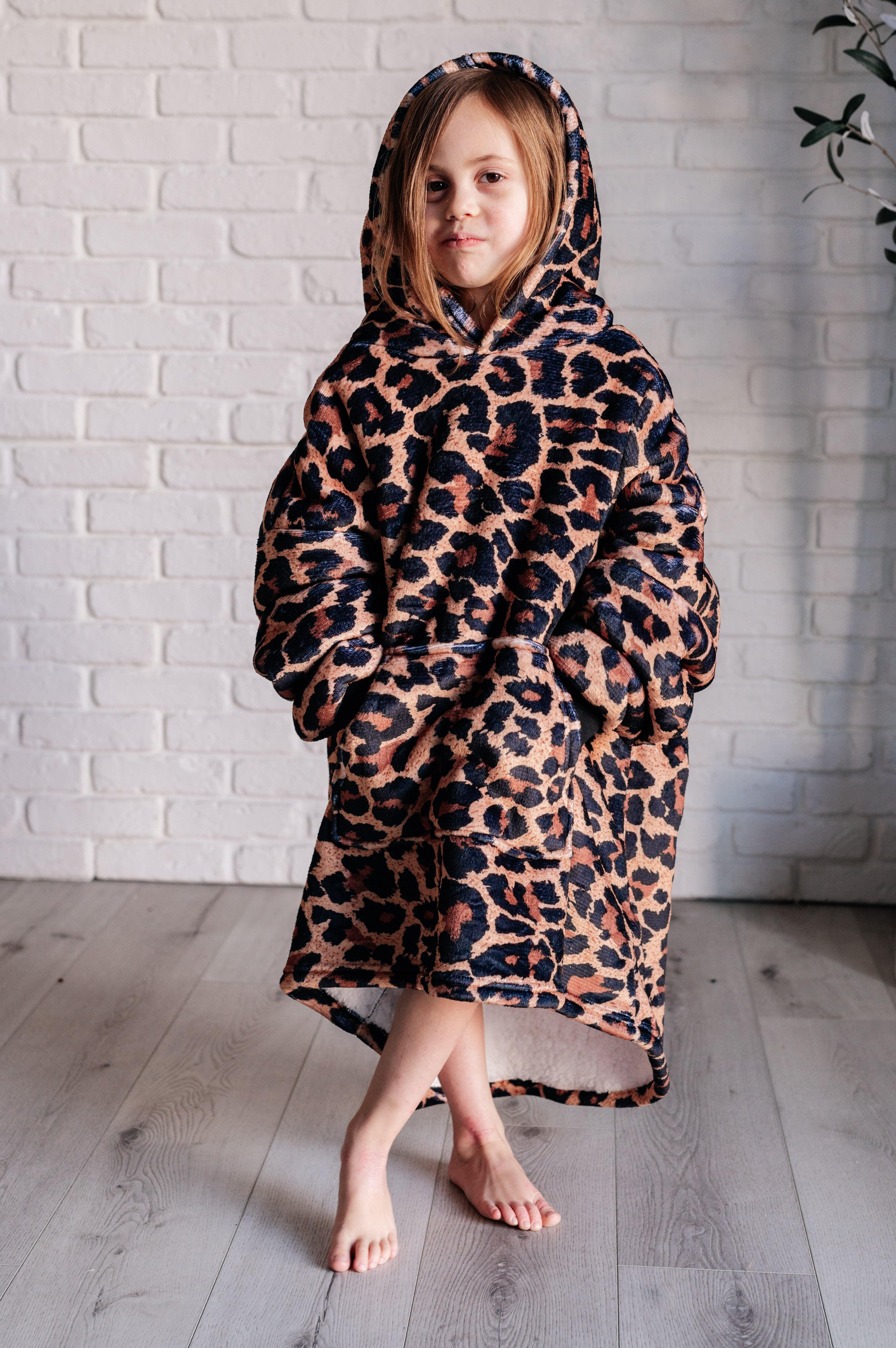 Kids Oversized Hoodie Blanket in Leopard Sweatshirts & Hoodies