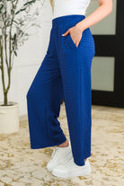 One Eleven North Listen Intently Textured Top and Pants Set Womens