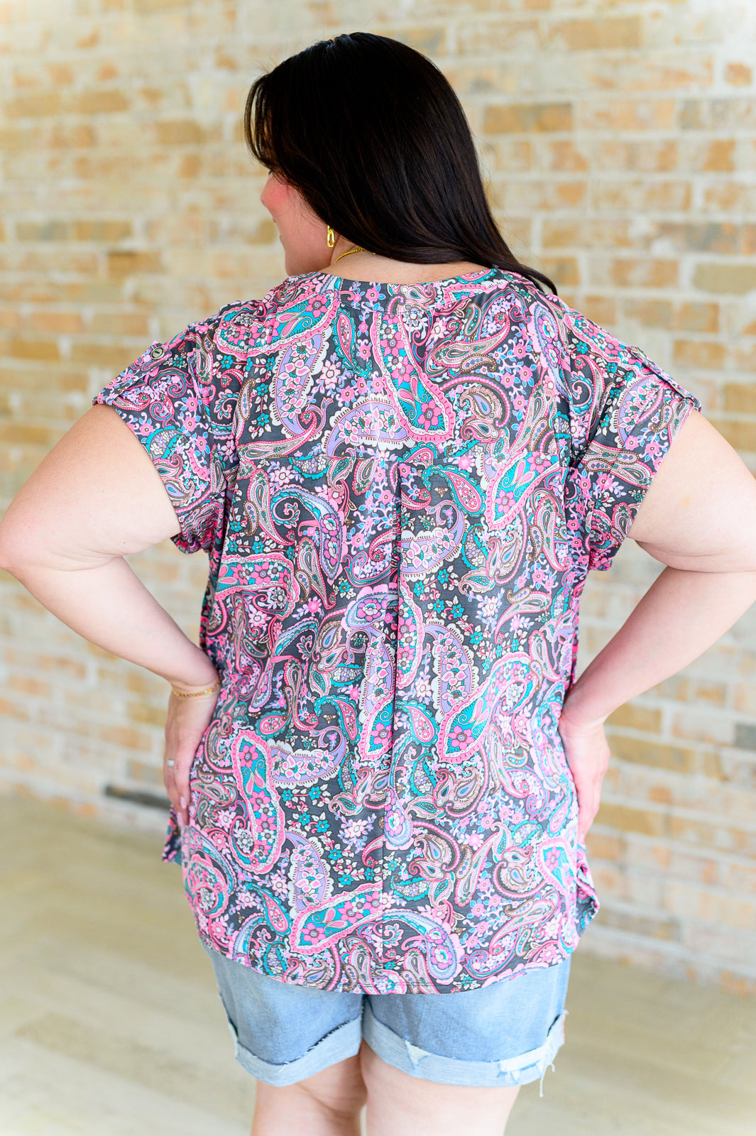 Dear Scarlett Lizzy Cap Sleeve Top in Charcoal and Pink Paisley Ave Shops