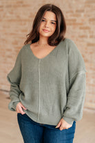 Heyson Magi Lune V-Neck Knitted Sweater Tops