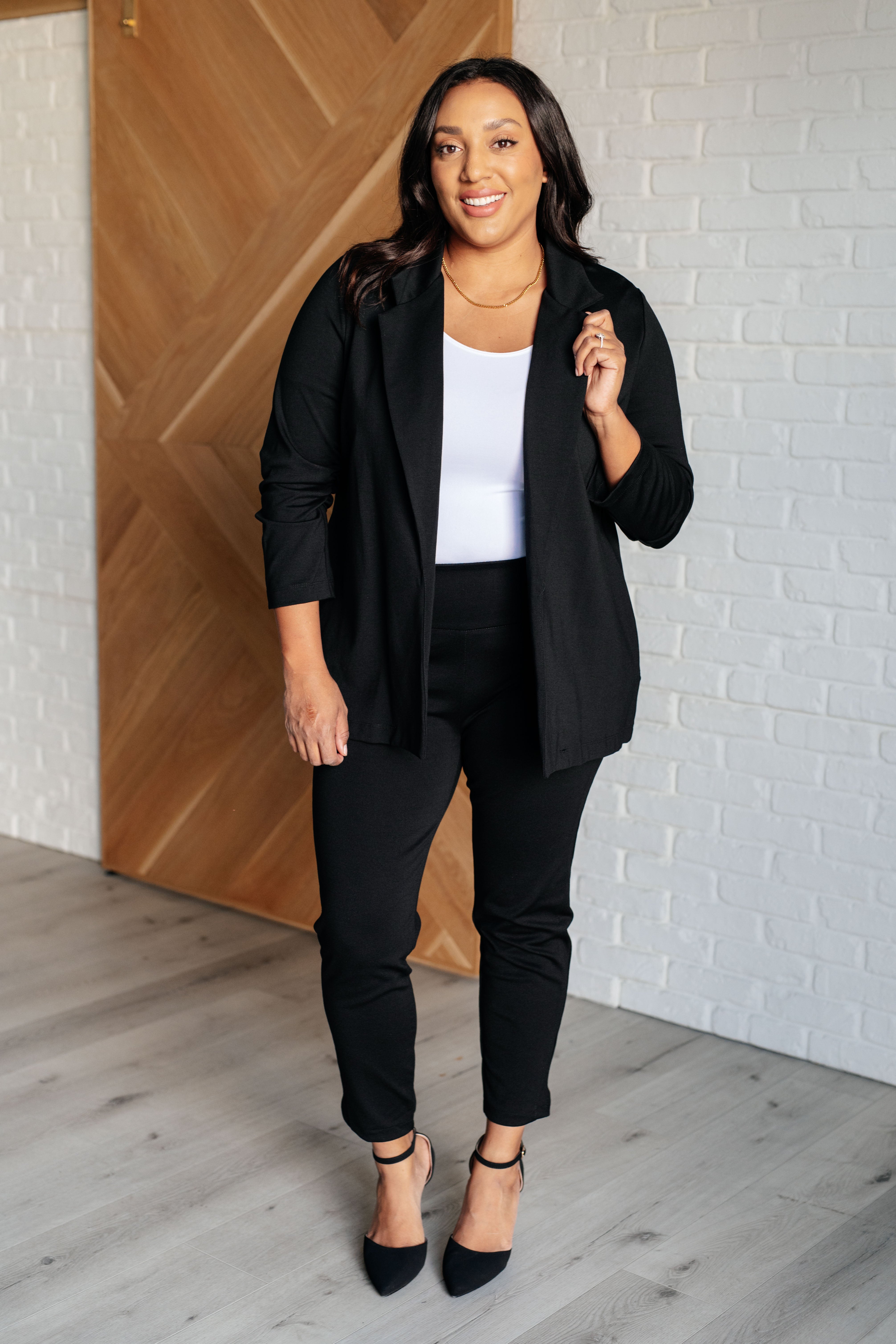 Dear Scarlett Magic 3/4 Blazer in Black Ave Shops