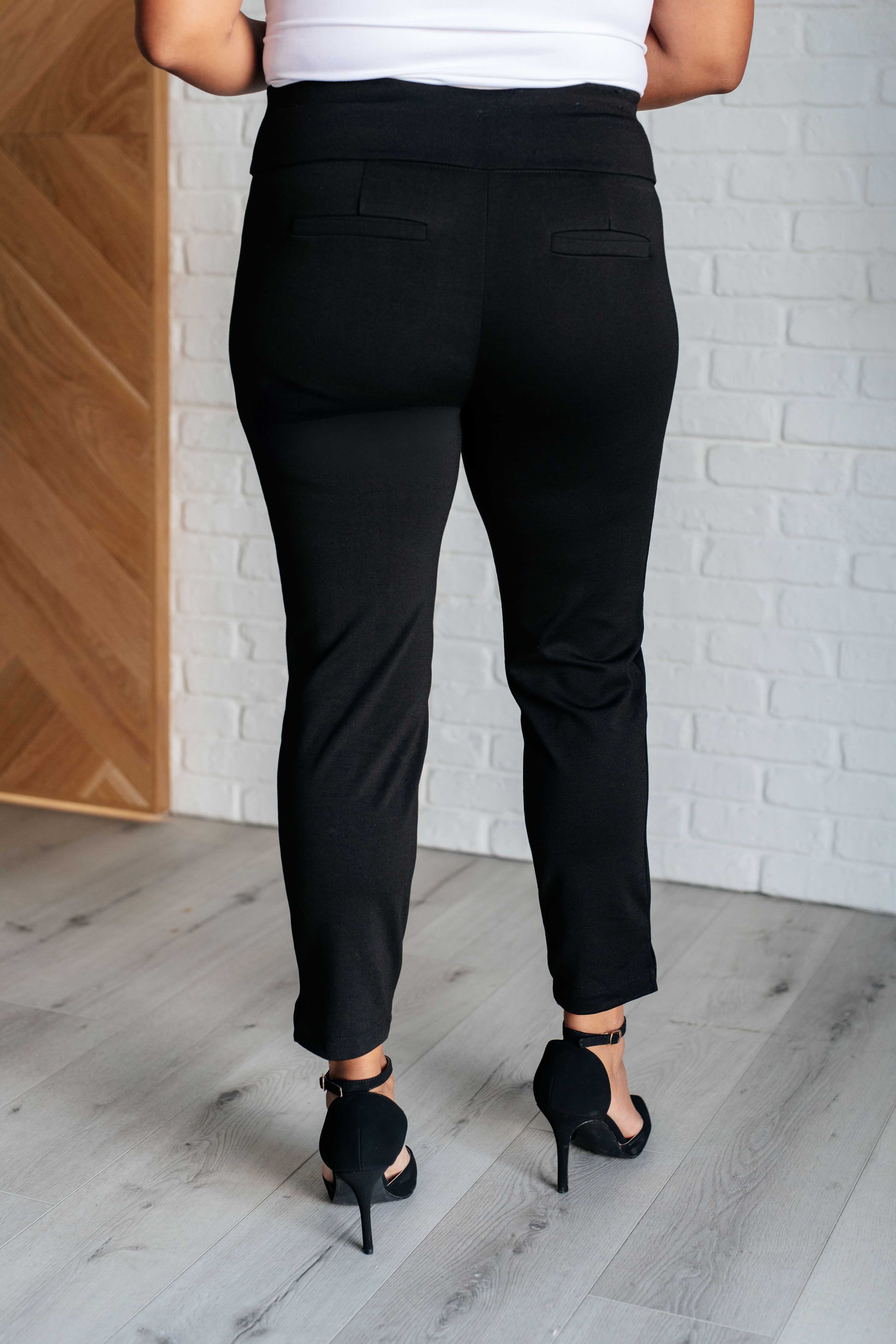 Dear Scarlett Magic Ankle Crop Skinny Pants in Black Ave Shops