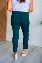 Dear Scarlett Magic Ankle Crop Skinny Pants in Hunter Green Ave Shops