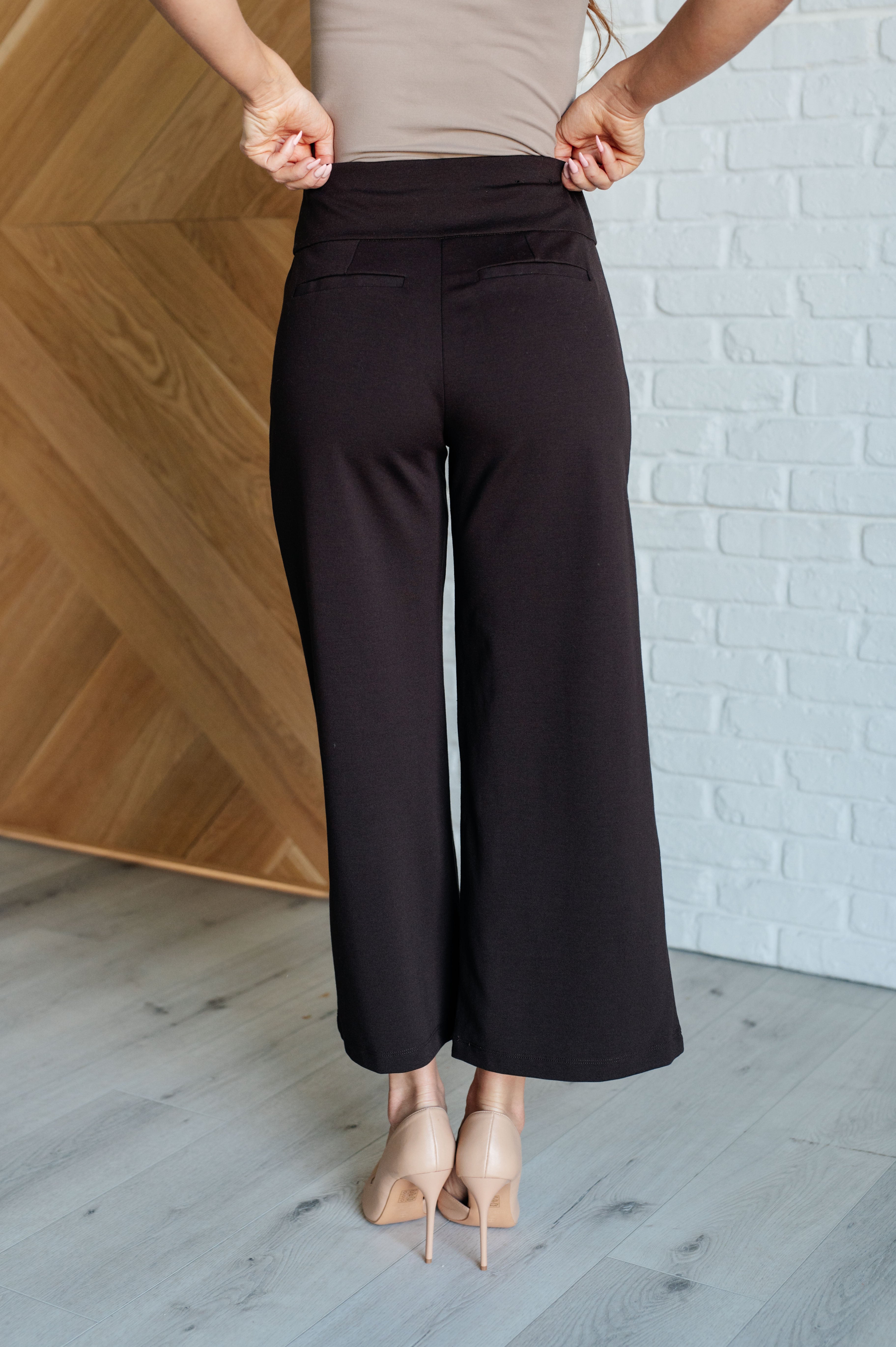 Dear Scarlett Magic Wide Leg Crop Pants in Chocolate Ave Shops