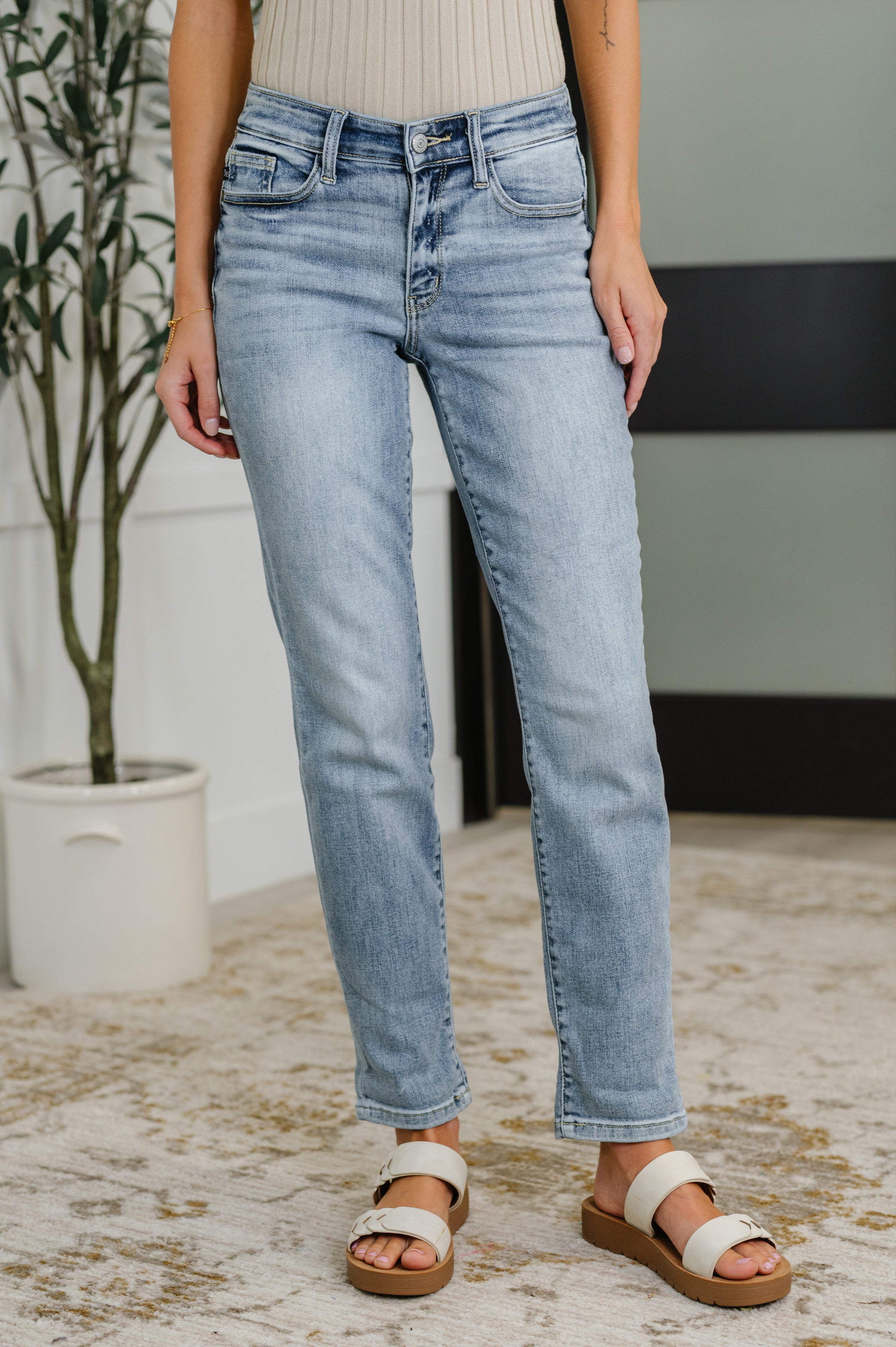 Mallory Mid Rise Bleach Wash Boyfriend Jeans Womens