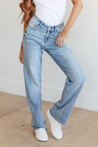 Judy Blue Mildred High Rise V Front Waistband Straight Jeans 24W Ave Shops 4-18-2024