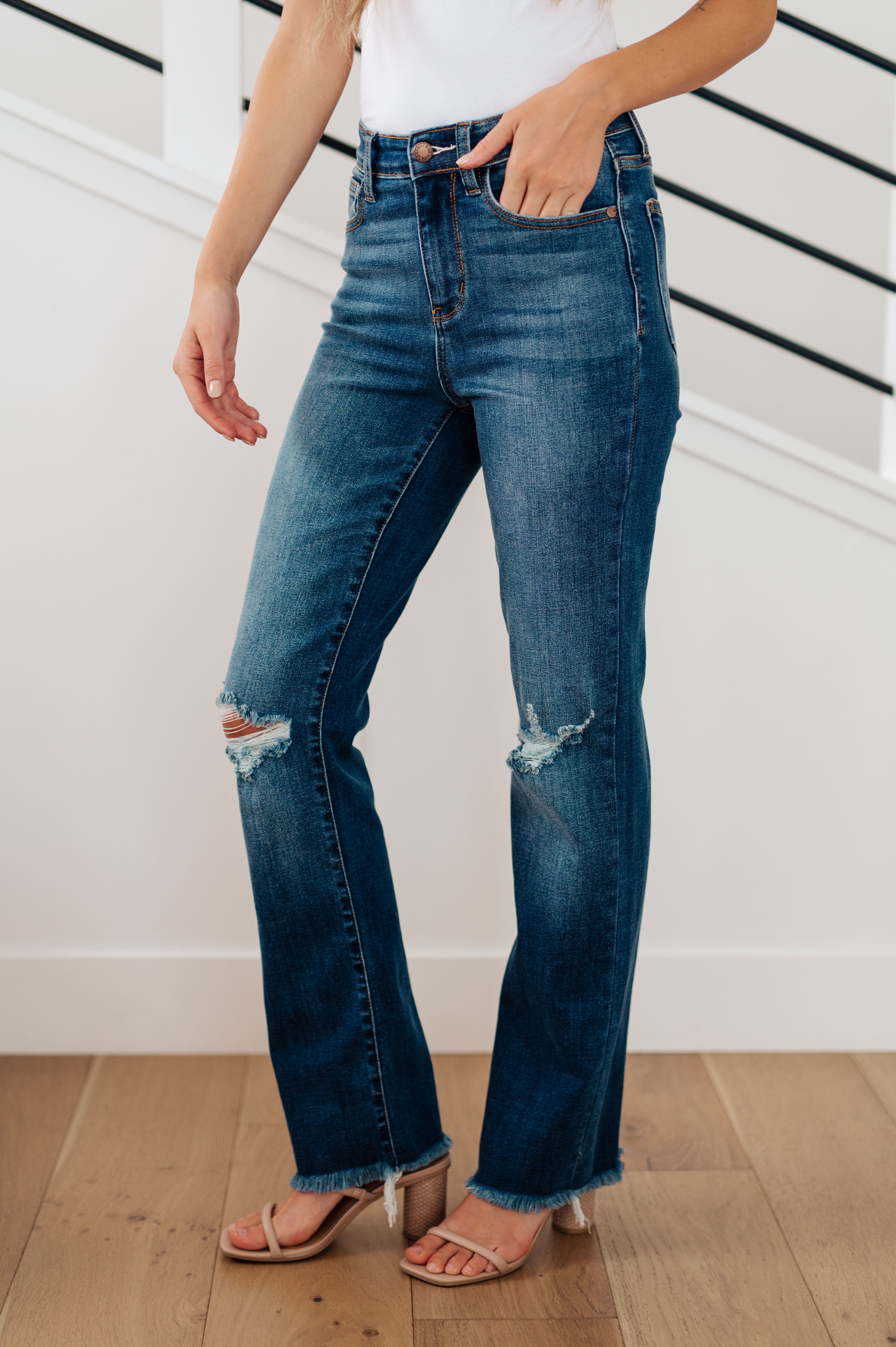 Judy Blue Morgan High Rise Distressed Straight Jeans Ave Shops 10-17-23