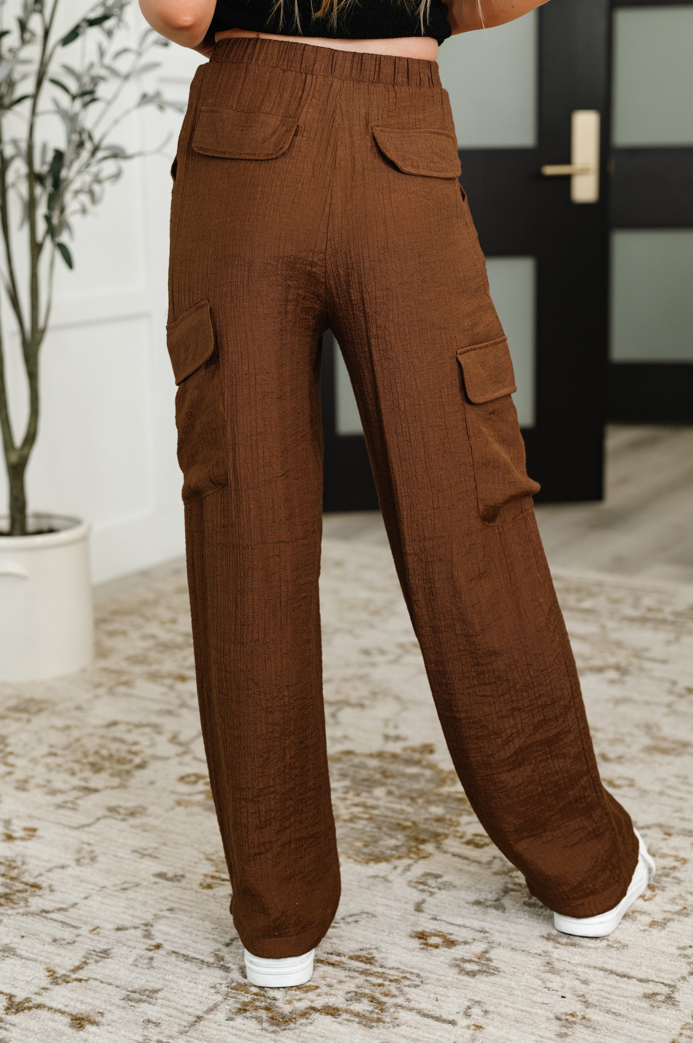 Blu Pepper Off Duty Straight Leg Cargo Pants in Brown Womens