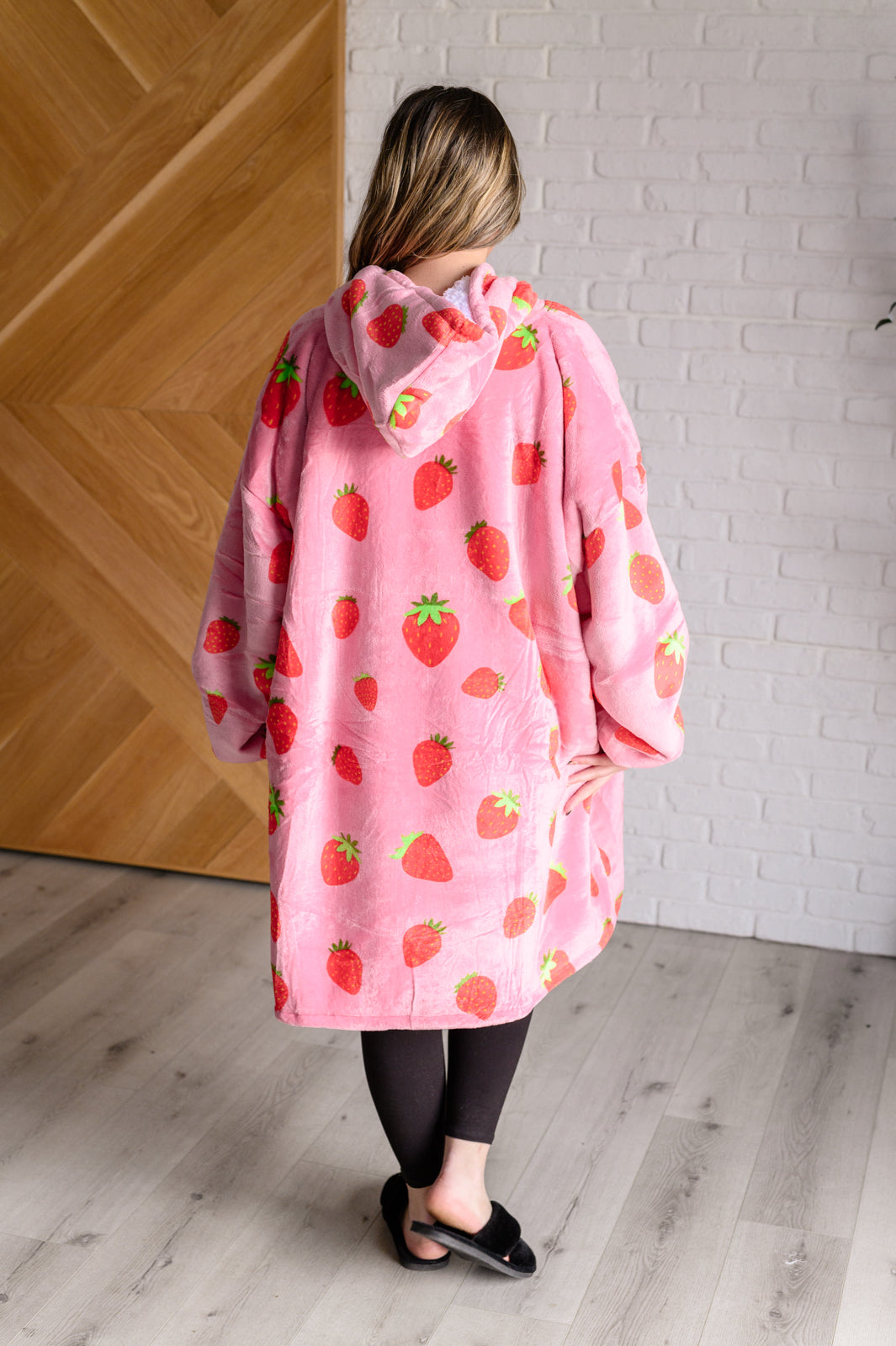 Oversized Blanket Hoodie in Strawberry Sweatshirts & Hoodies