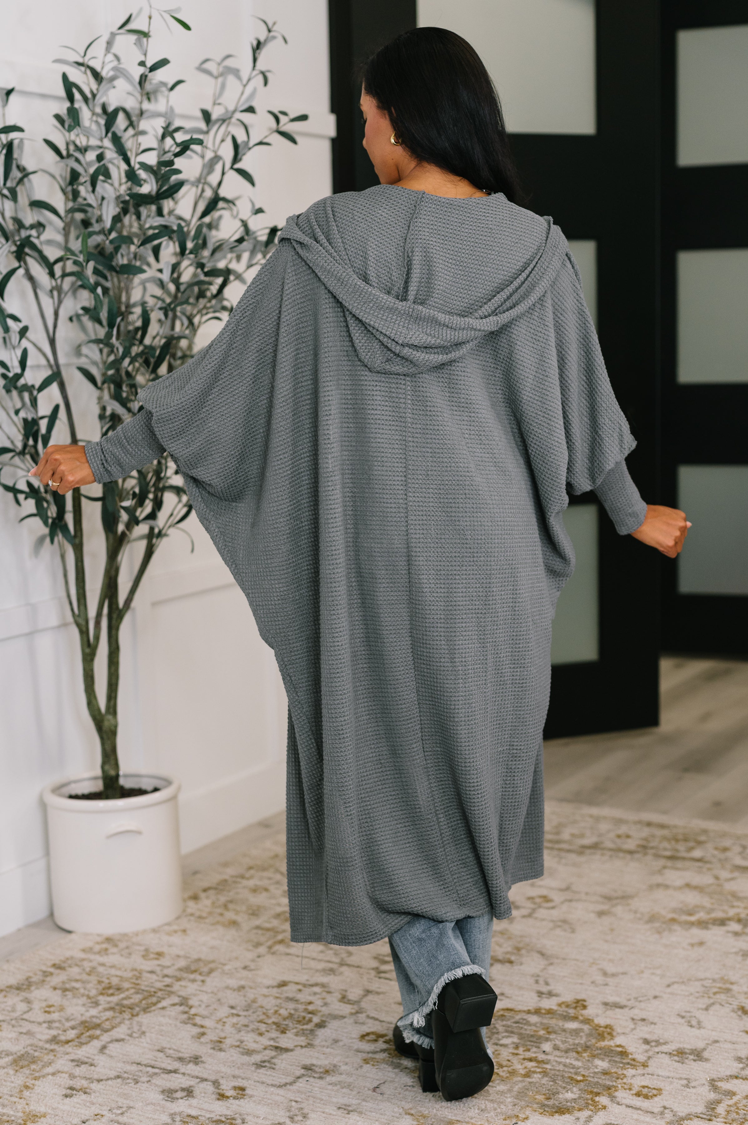 Dear Scarlett Pamper Travel Hooded Cardigan in Charcoal Womens