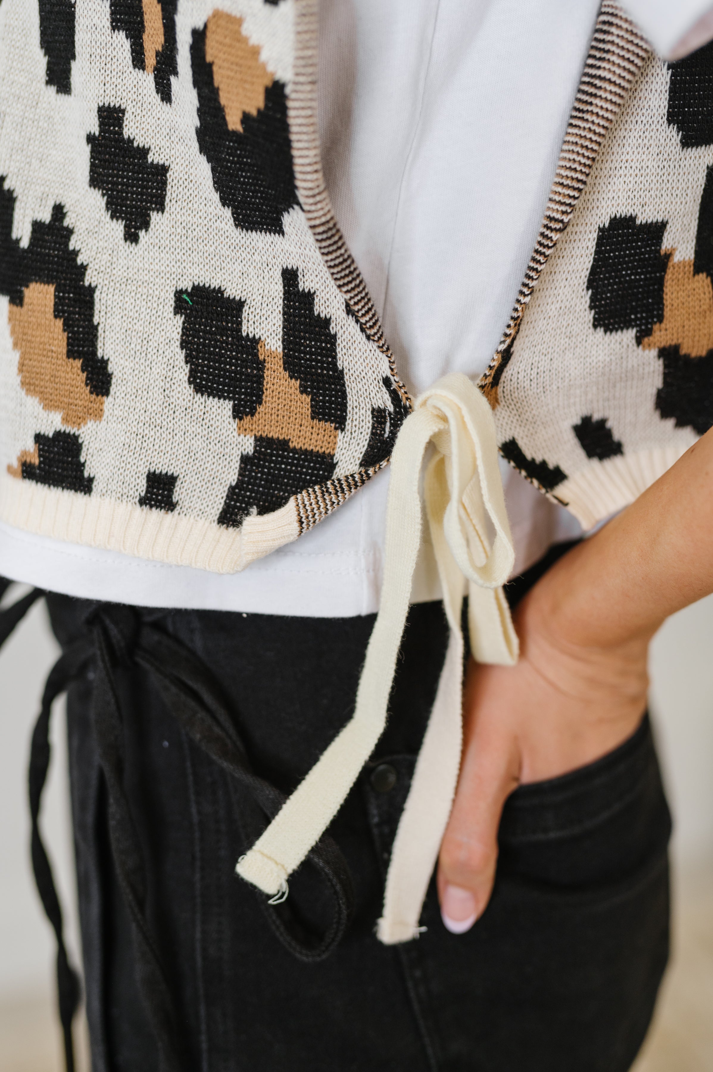 Lovelo Prowl Pretty Sweater Knit Layered Tee Womens