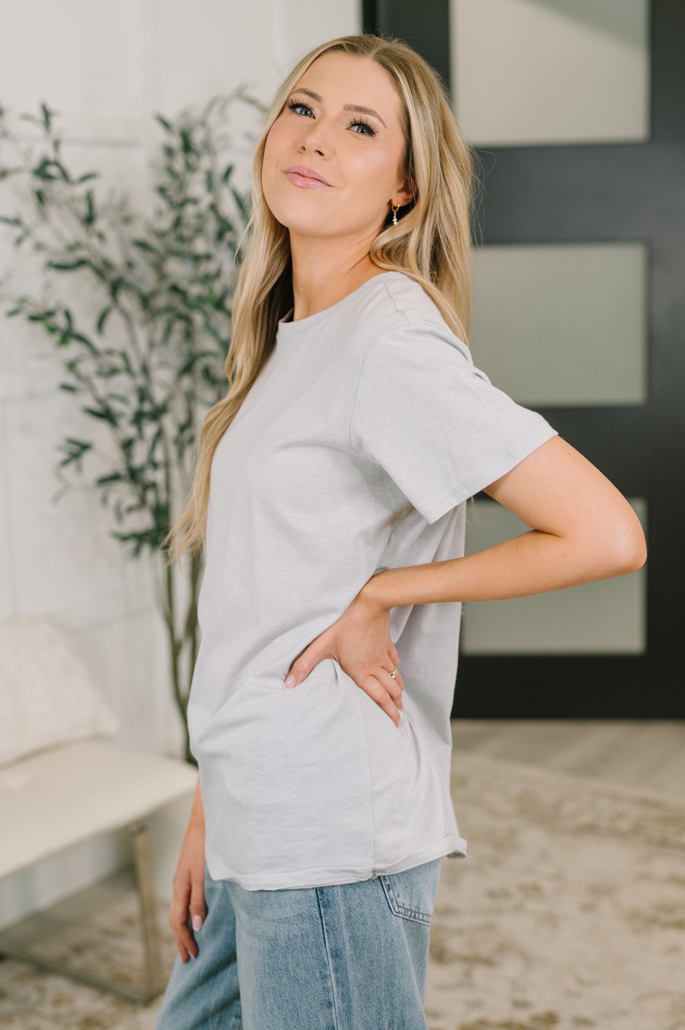 Zenana Rest Assured Basic Relaxed Tee in Heather Grey Womens