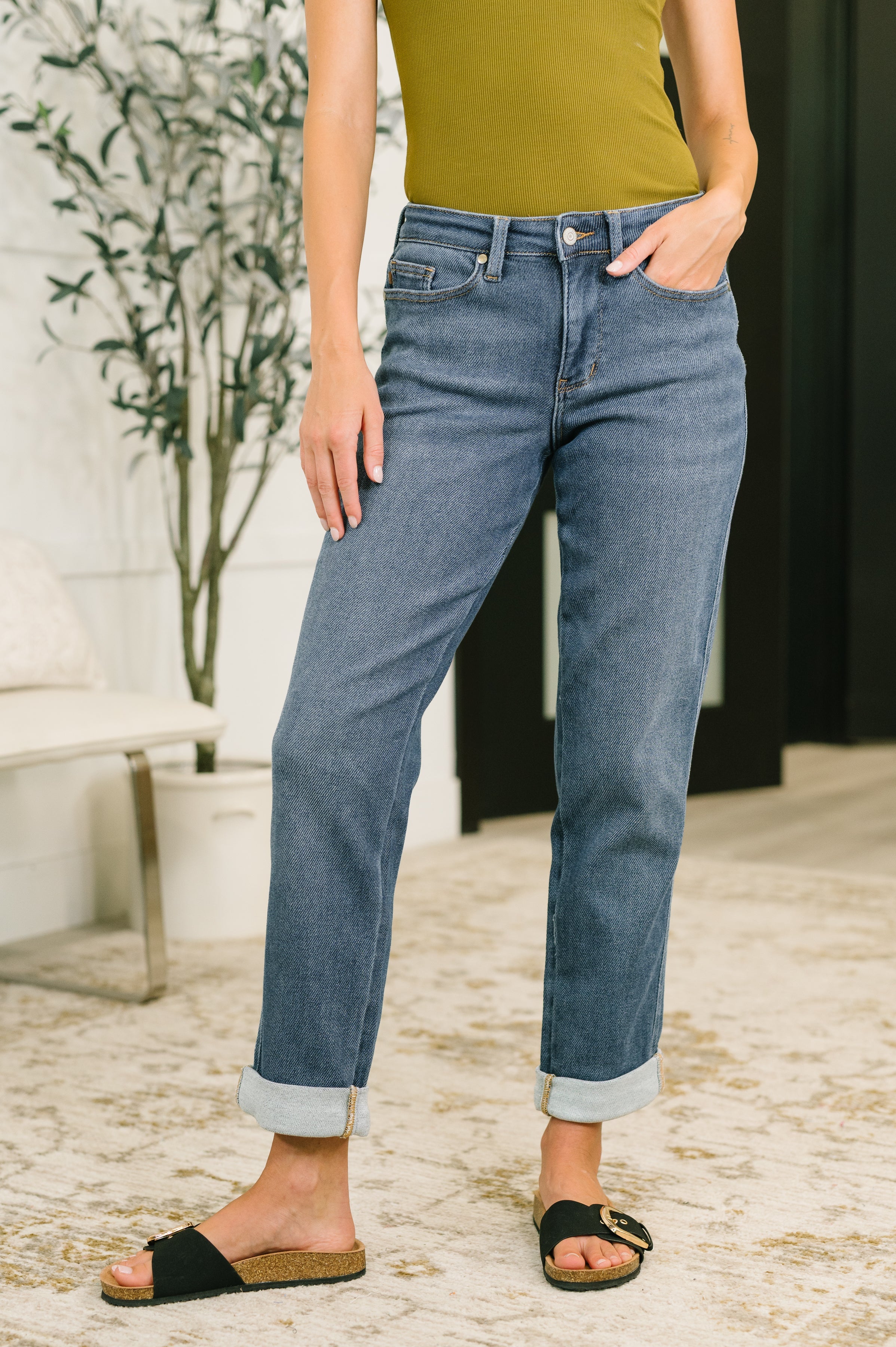 Shane Mid Rise Billie Boyfriend Jean in Dark Cozy Indigo Womens