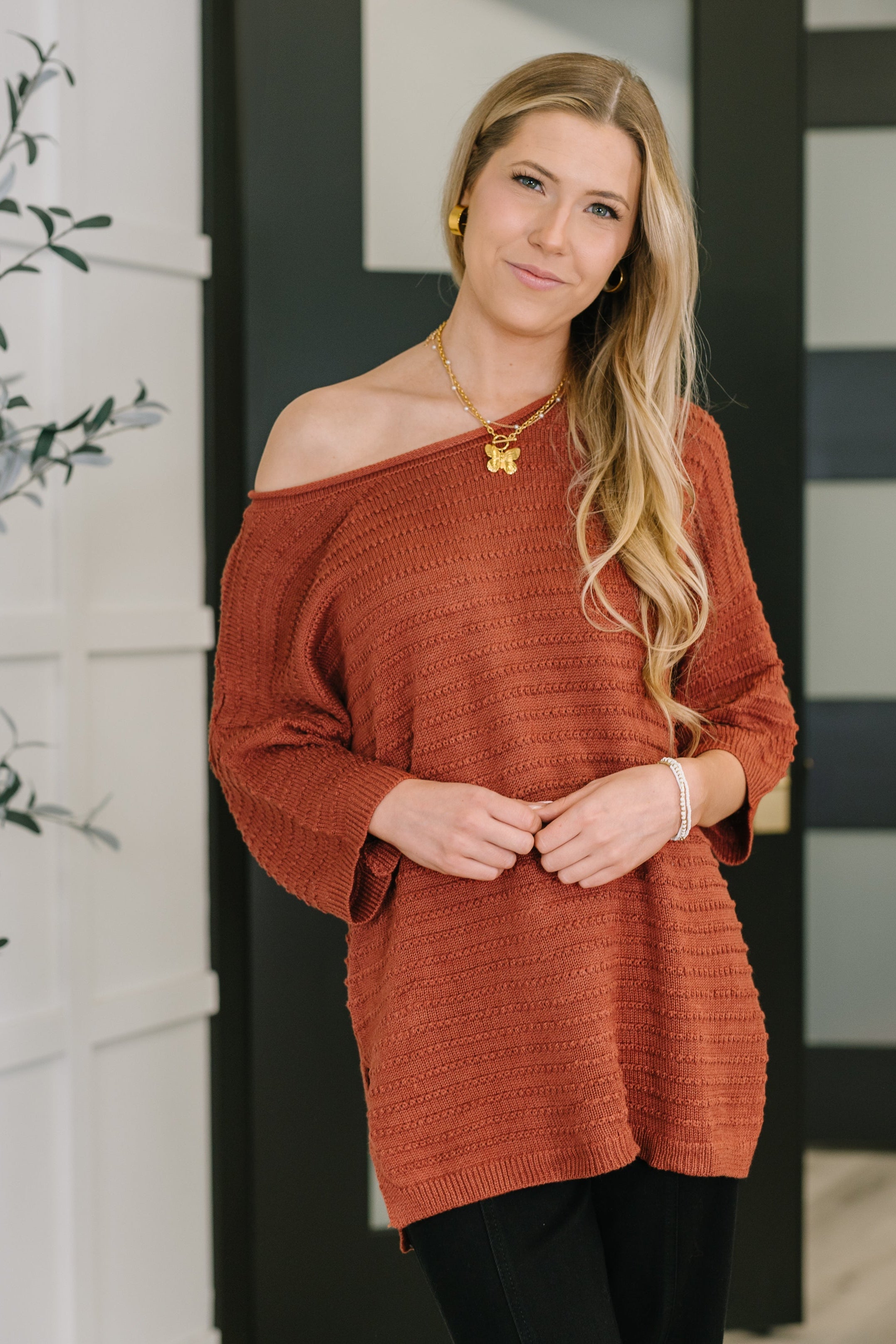 One Eleven North Slouchy Gal Off Shoulder Textured Top in Rust 2XL Womens
