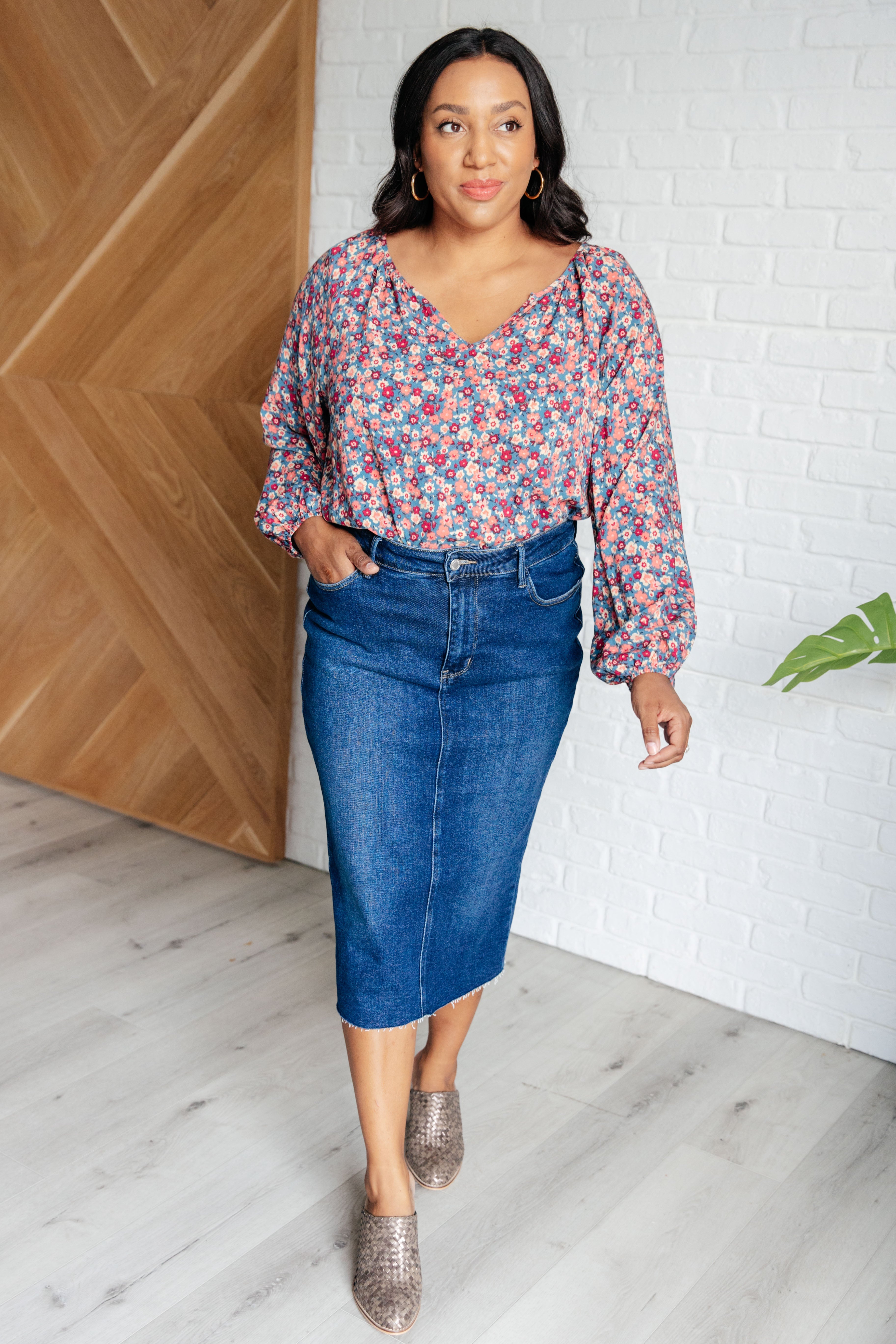 Andree By Unit Sunday Brunch Blouse in Denim Floral Ave Shops