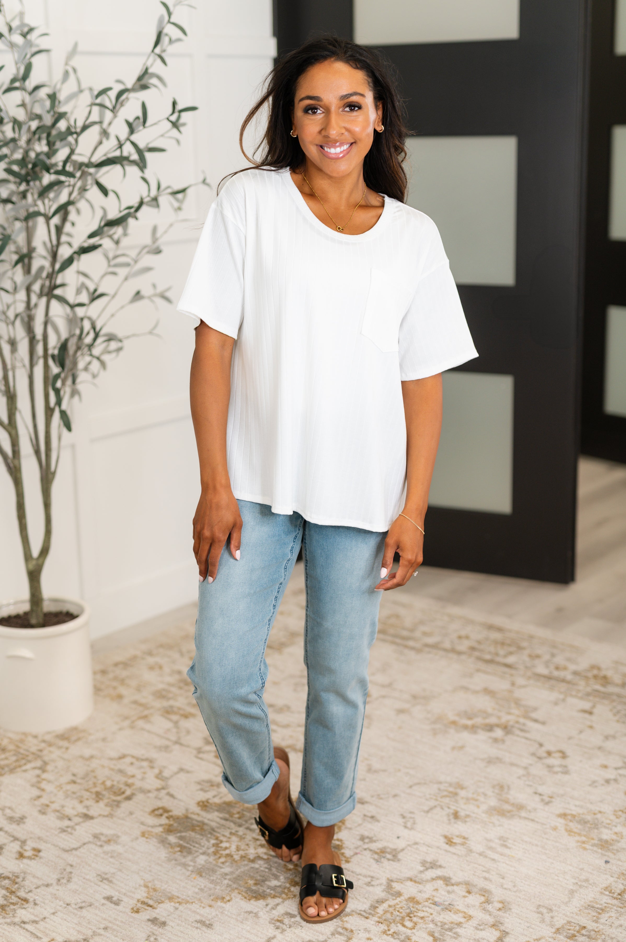 Andree by Unit Take It Easy Slouchy Tee in Ivory Womens