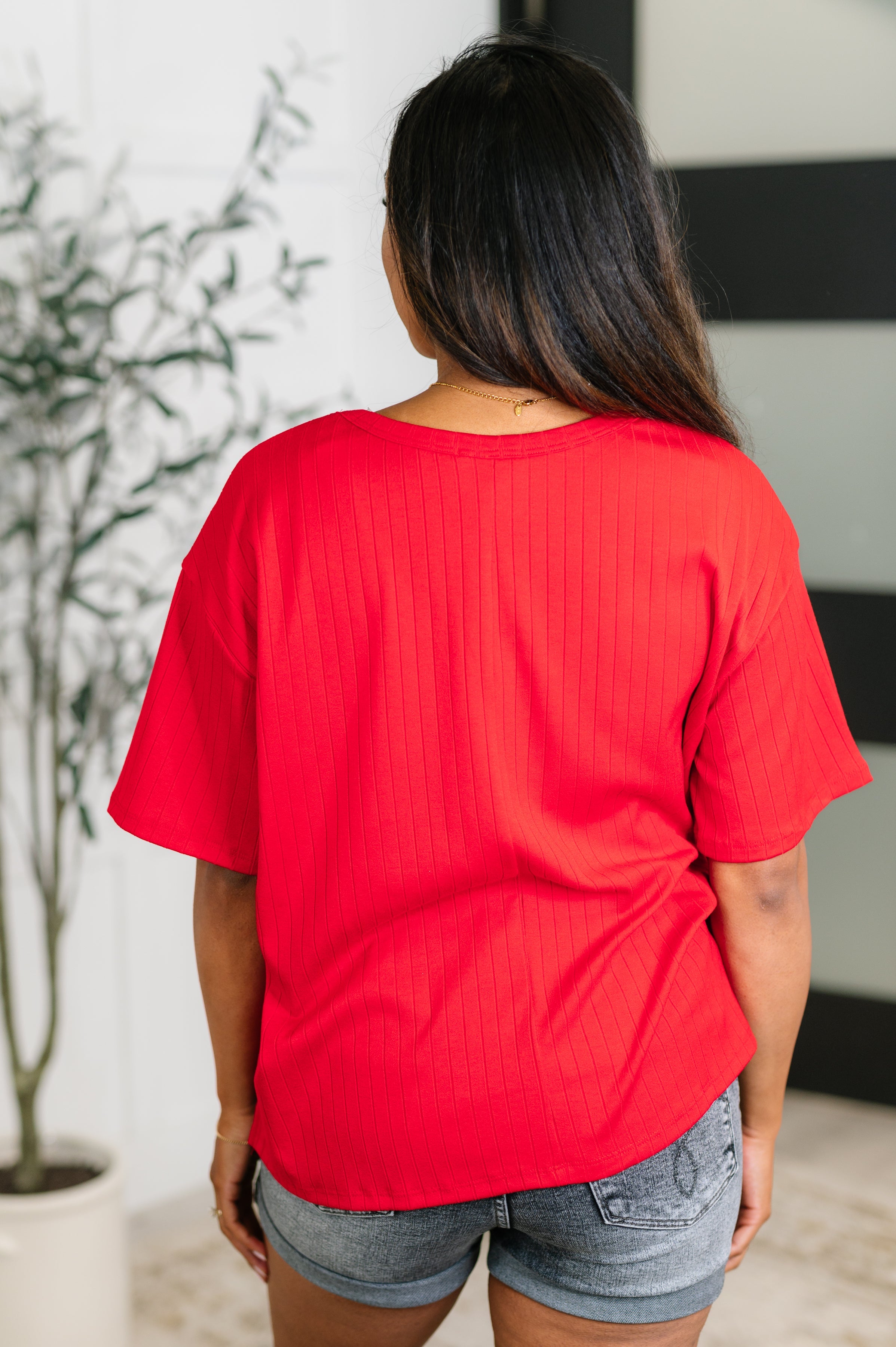 Andree by Unit Take It Easy Slouchy Tee in Red Womens