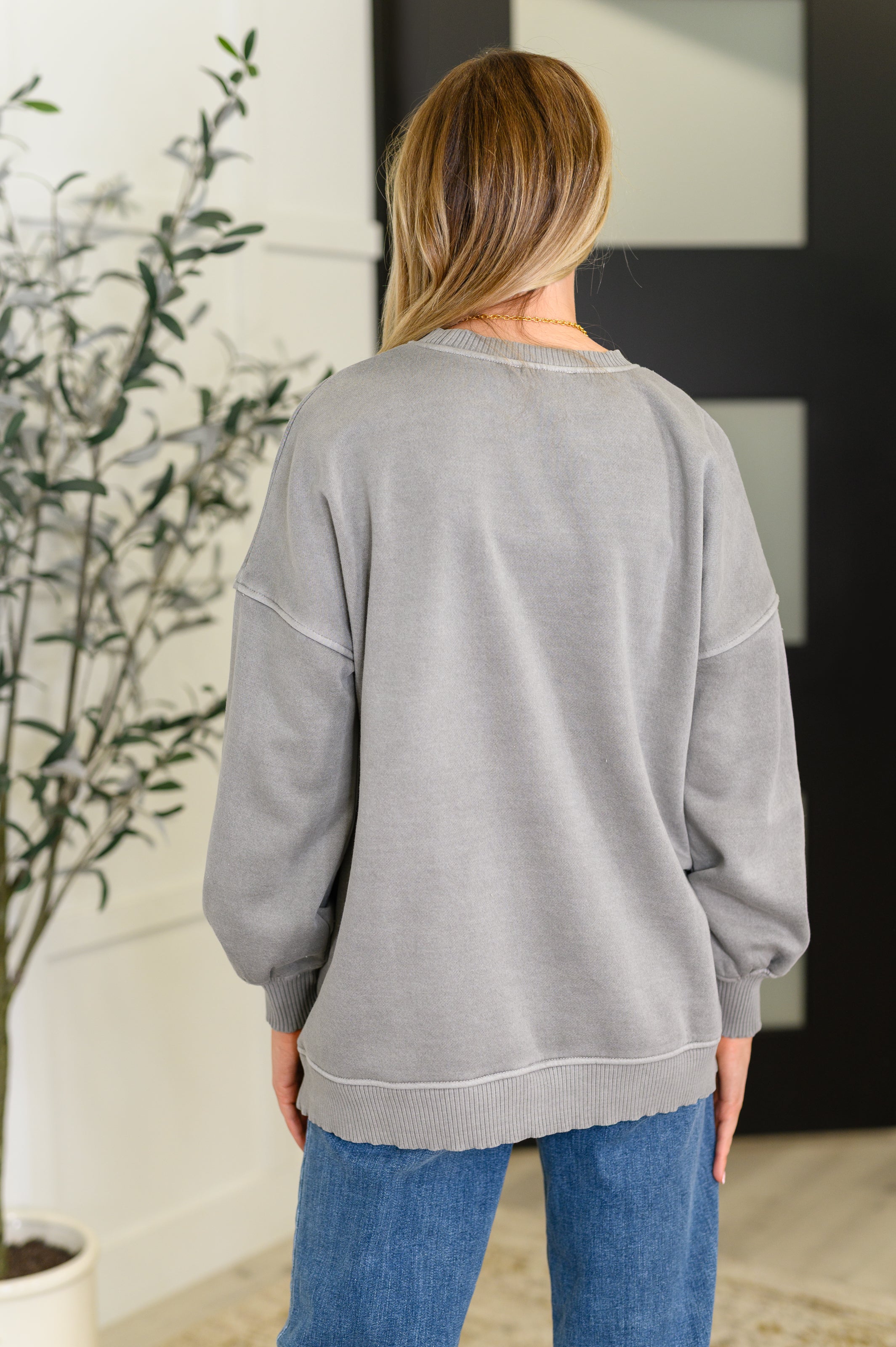 Talk Cozy to Me Stepped Hem Pullover in Sleet Womens