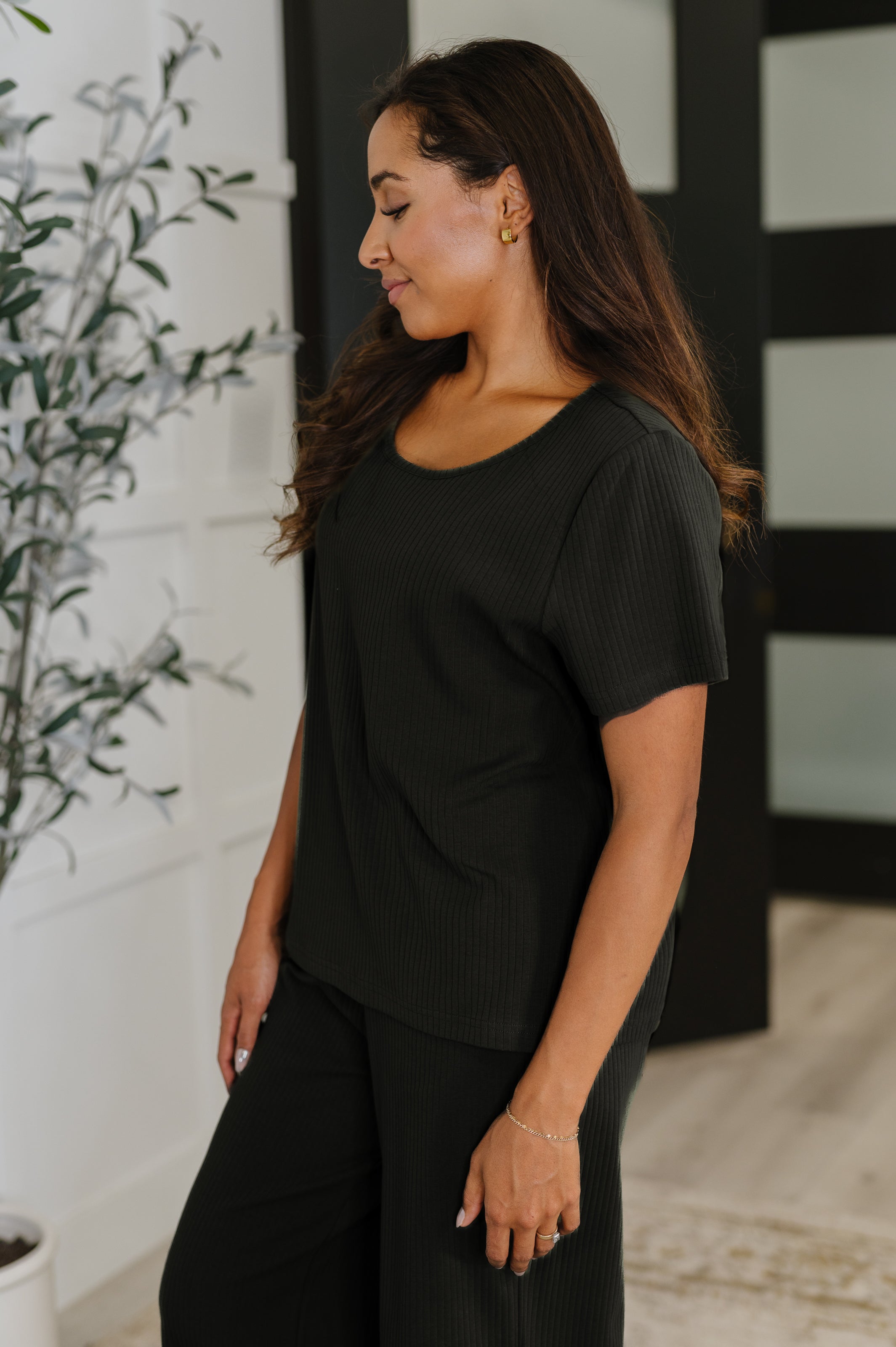 Honey Mark Thyme Boxy Tee in Black Womens