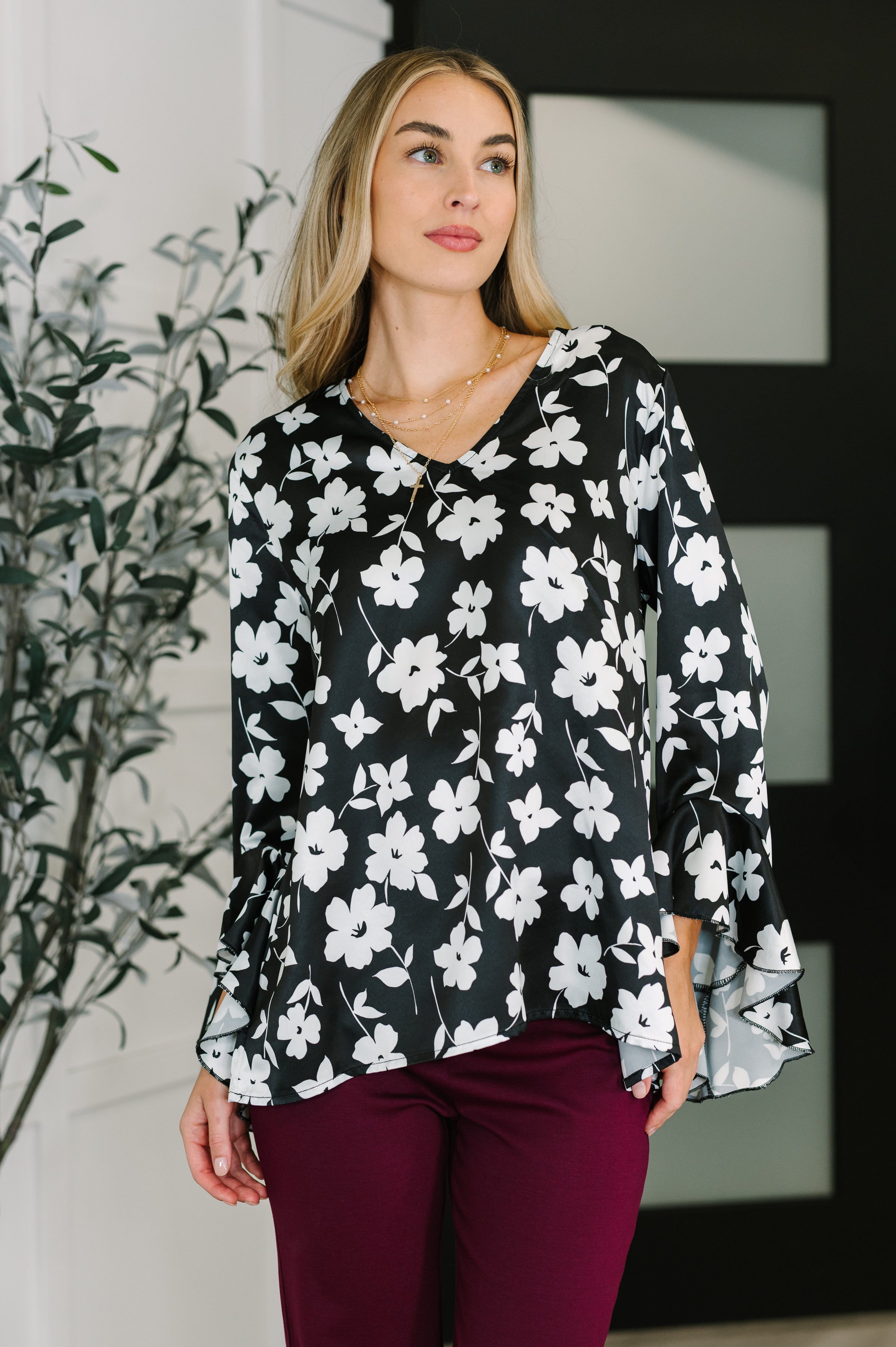 Haptics Black & White Time and Time Again Front Ribbon Tie Detail Floral Babydoll Blouse Womens