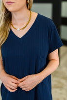 Andree by Unit Top Shelf Basic V-Neck Ribbed Tee in Navy Womens