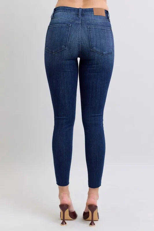 Judy Blue Dark Washed Mid Rise Skinny Jeans with Raw Hem