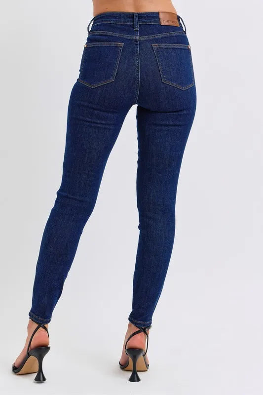 Judy Blue Mid Rise Tummy Control Classic Skinny Jeans